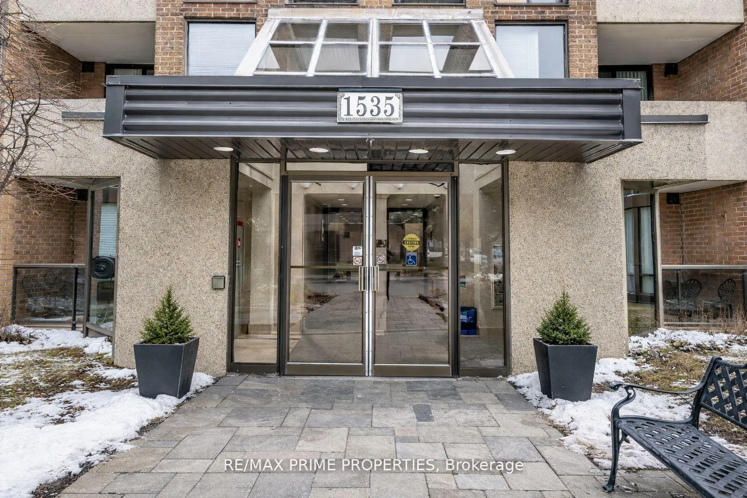 Photo 2 of Unit 302, 1535 Diefenbaker Court, Pickering, Town Centre — HOMEH