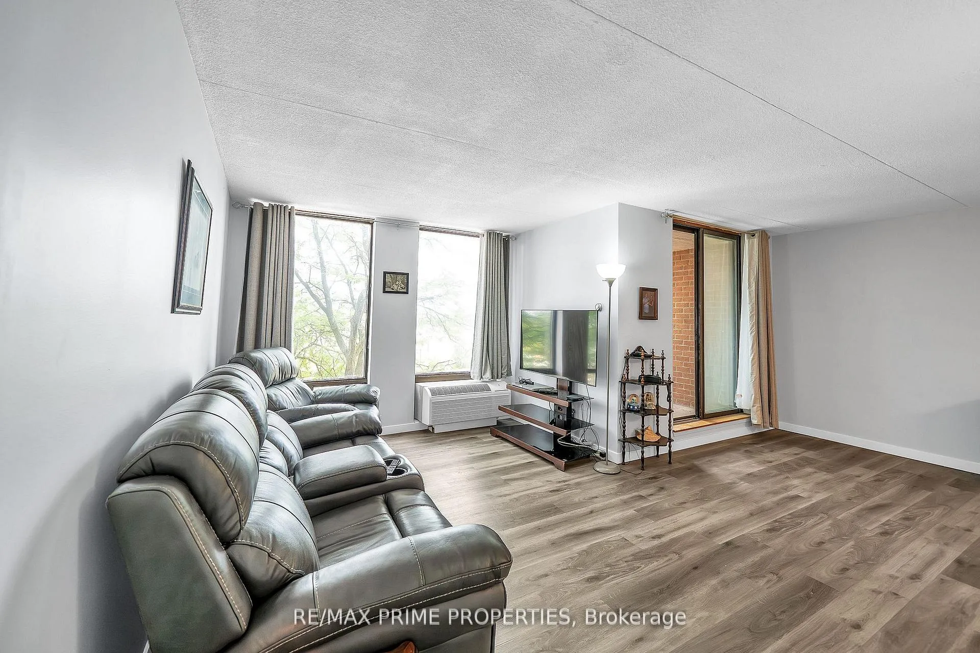 Photo 18 of Unit 302, 1535 Diefenbaker Court, Pickering, Town Centre — HOMEH