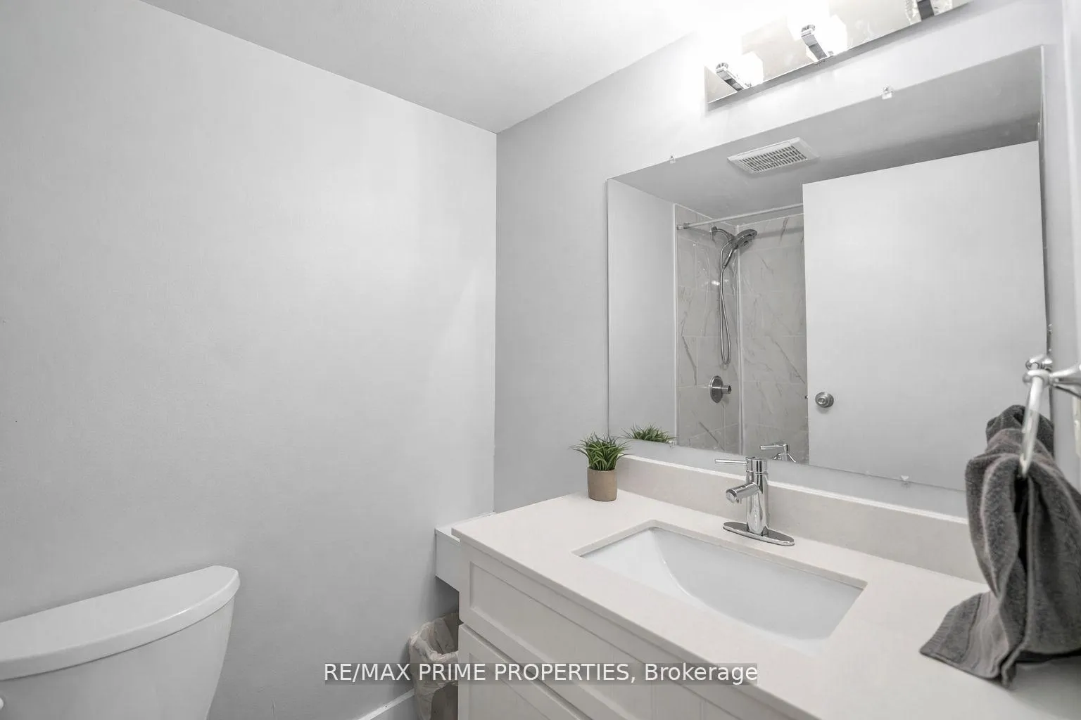 Photo 29 of Unit 302, 1535 Diefenbaker Court, Pickering, Town Centre — HOMEH