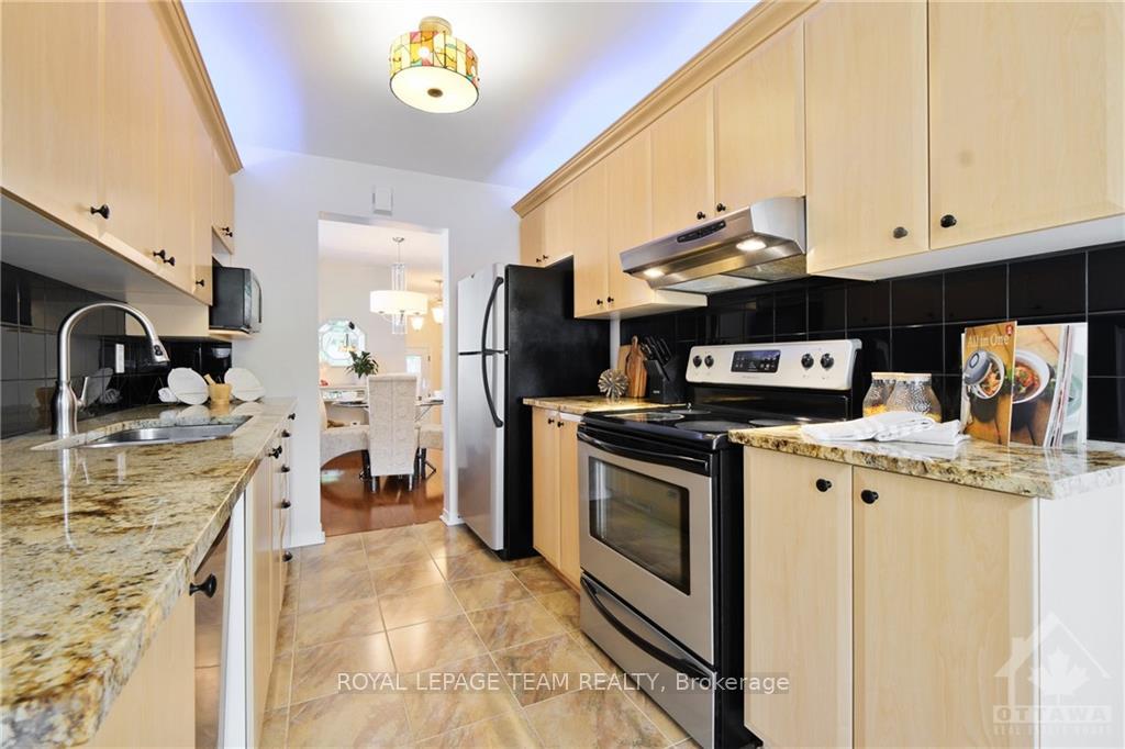 Photo 5 of 306 Statewood Drive, Ottawa, Kanata - Morgan's Grant/South March — HOMEH