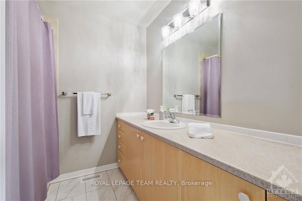 Photo 7 of 306 Statewood Drive, Ottawa, Kanata - Morgan's Grant/South March — HOMEH