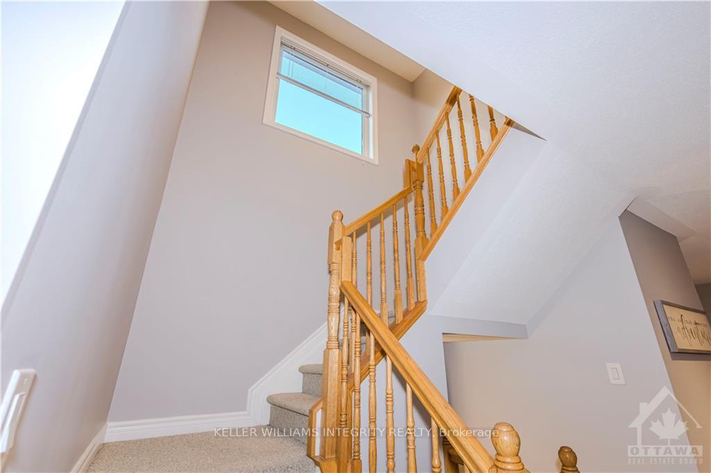 Photo 12 of 122 Whernside Terrace, Ottawa, Kanata - Morgan's Grant/South March — HOMEH