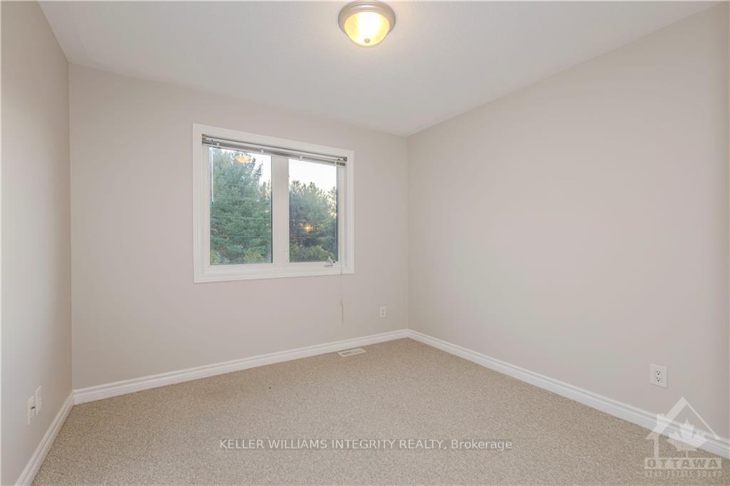 Photo 15 of 122 Whernside Terrace, Ottawa, Kanata - Morgan's Grant/South March — HOMEH