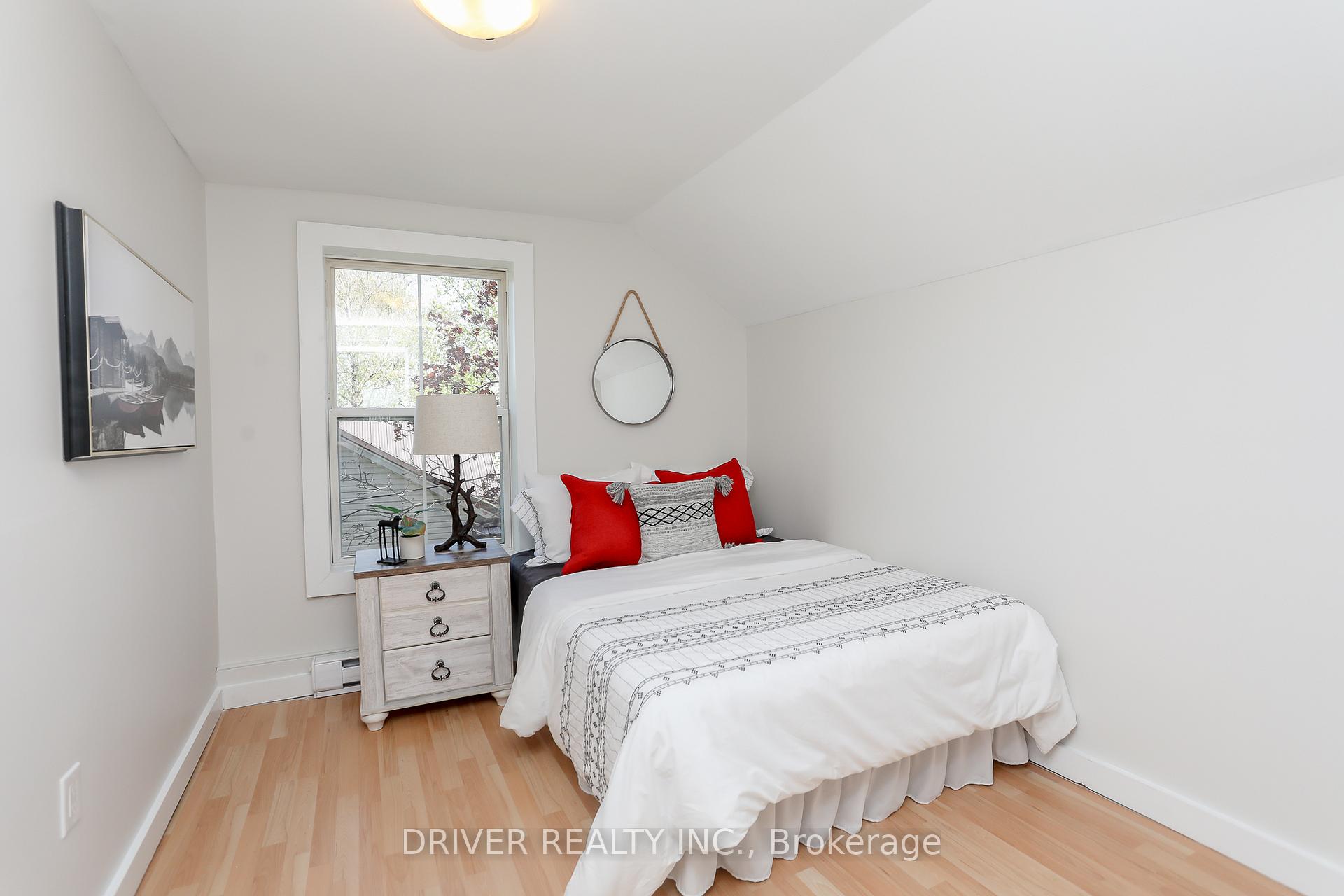 Photo 13 of 19 Forest Street, Aylmer — HOMEH