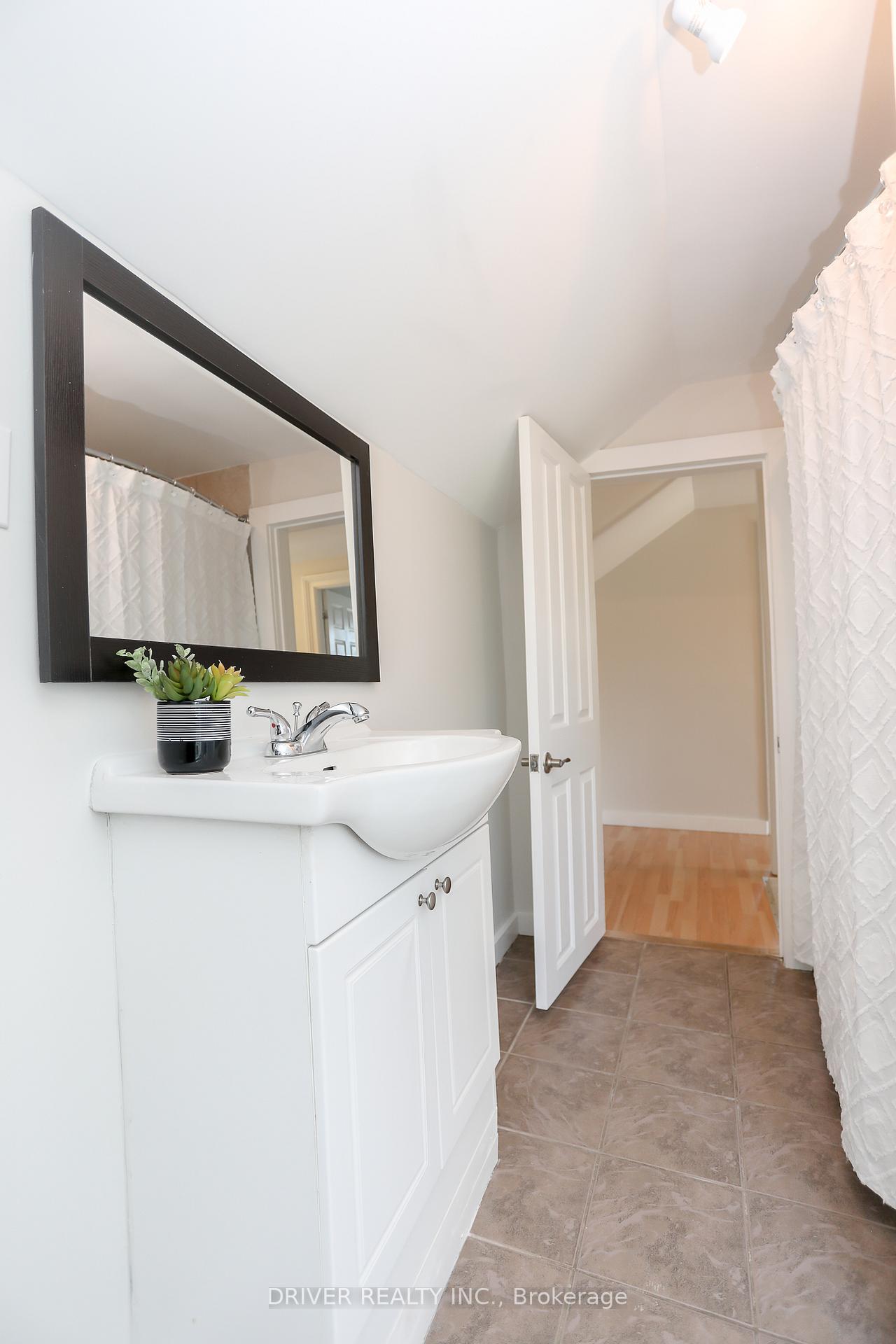 Photo 17 of 19 Forest Street, Aylmer — HOMEH