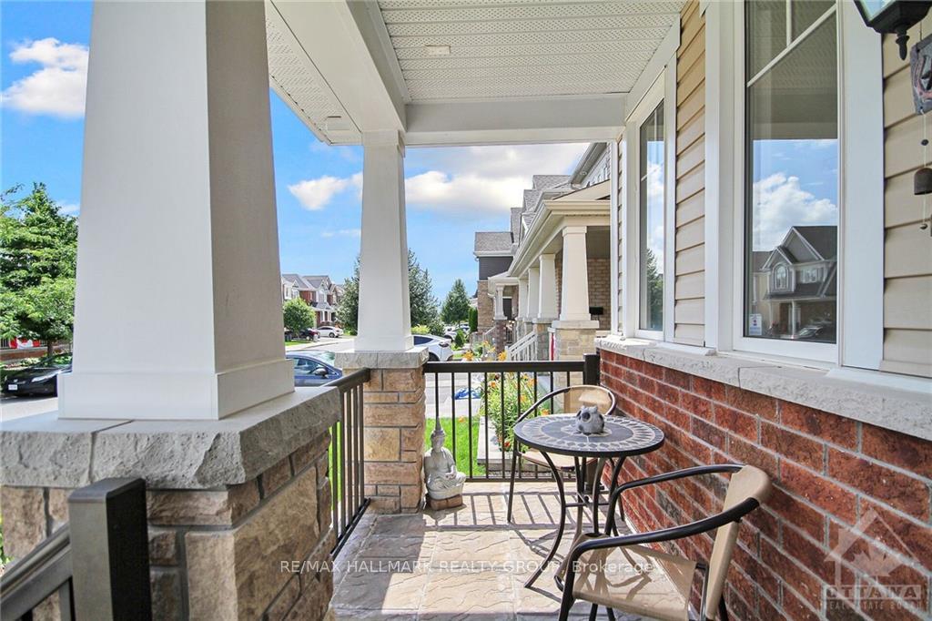 Photo 3 of 128 Lily Pond Street, Ottawa, Kanata - Emerald Meadows/Trailwest — HOMEH
