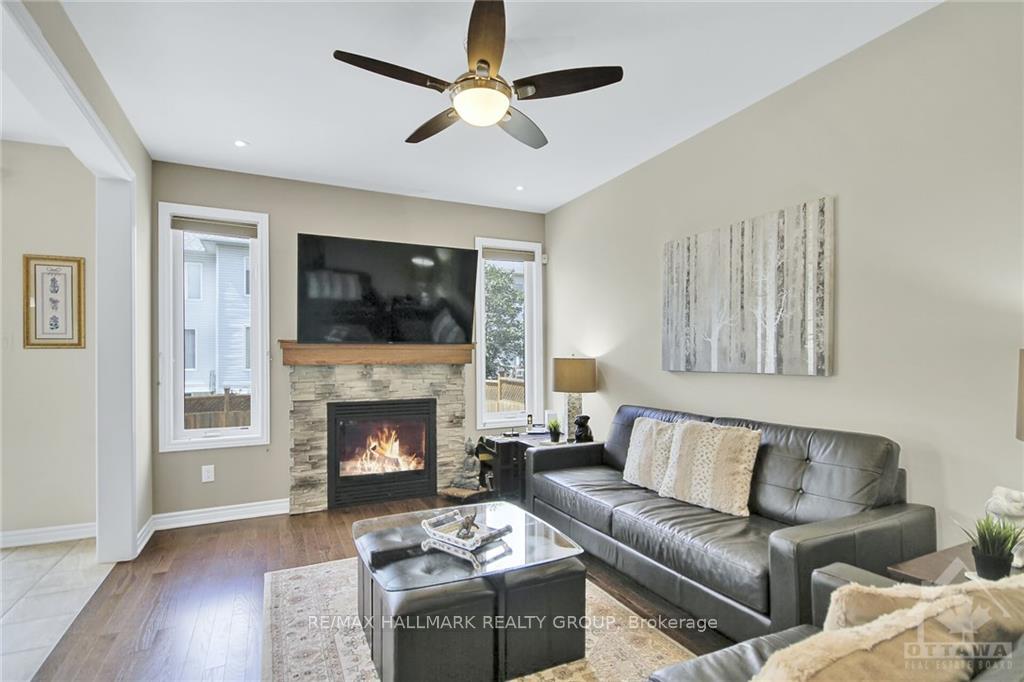Photo 5 of 128 Lily Pond Street, Ottawa, Kanata - Emerald Meadows/Trailwest — HOMEH