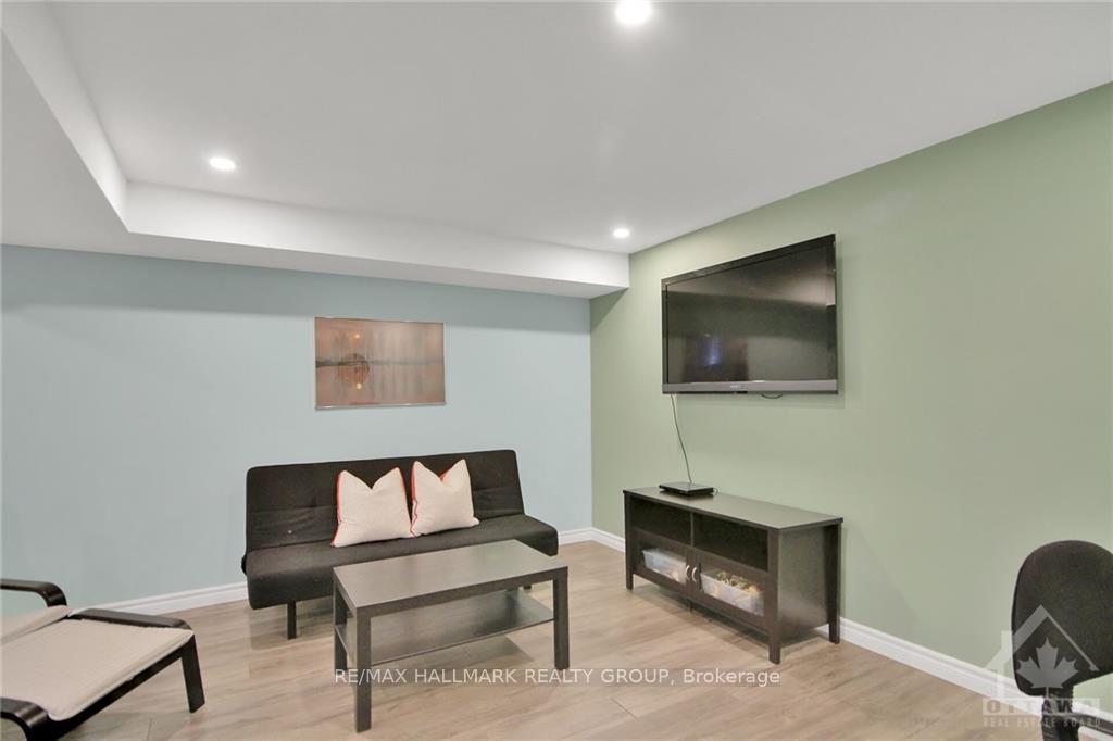 Photo 22 of 128 Lily Pond Street, Ottawa, Kanata - Emerald Meadows/Trailwest — HOMEH