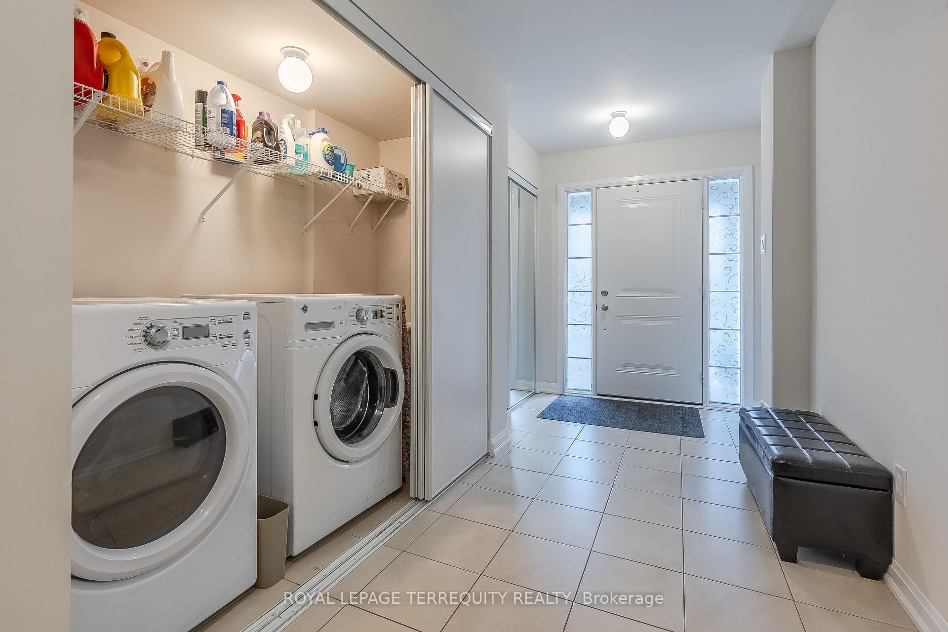 Photo 5 of Unit 38, 165 Hampshire Way, Milton, Dempsey — HOMEH