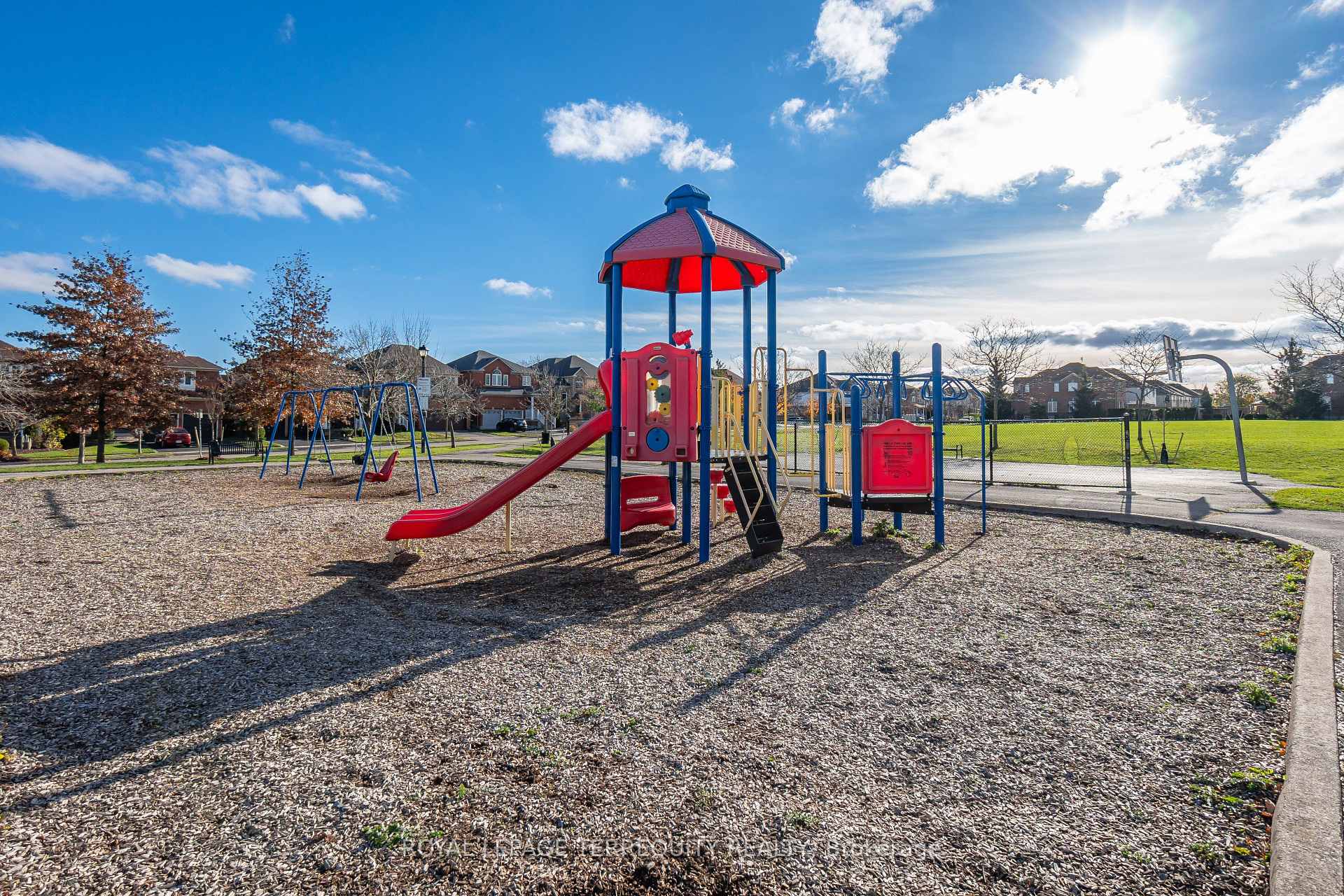 Photo 28 of Unit 38, 165 Hampshire Way, Milton, Dempsey — HOMEH