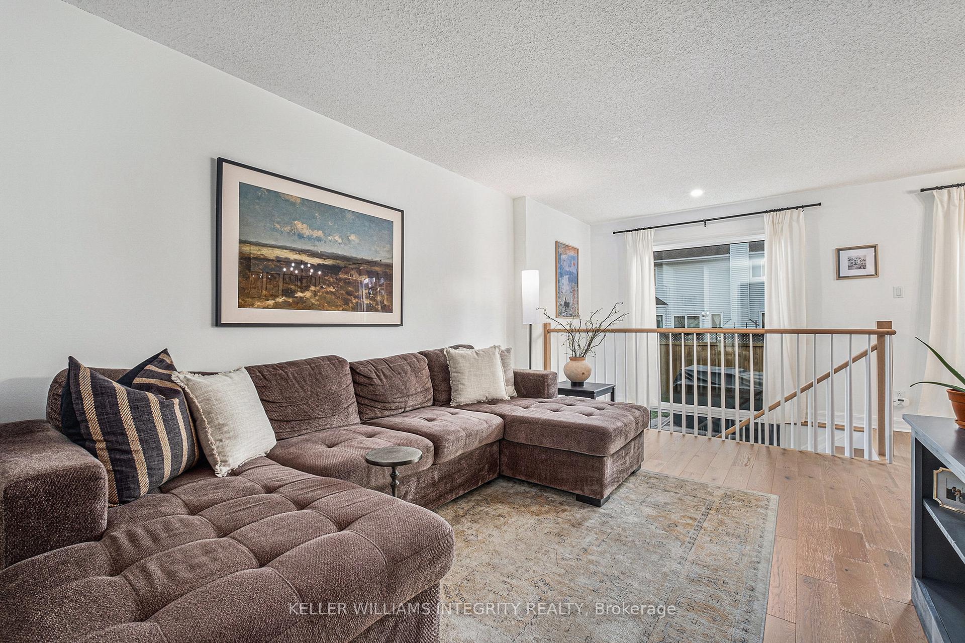 Photo 10 of 86 Cedarock Drive, Ottawa, Kanata - Bridlewood — HOMEH