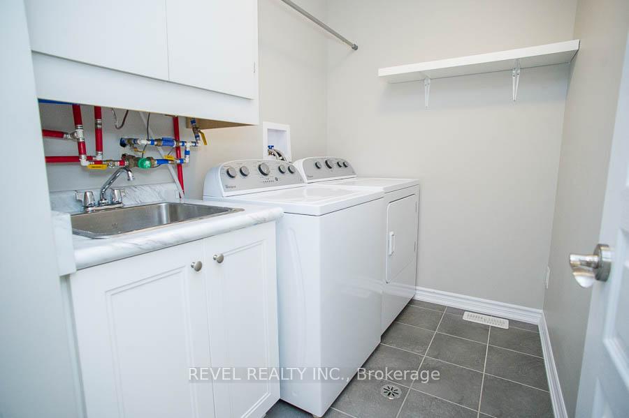 Photo 21 of Unit 33, 80 Willow Street, Brant, Paris — HOMEH