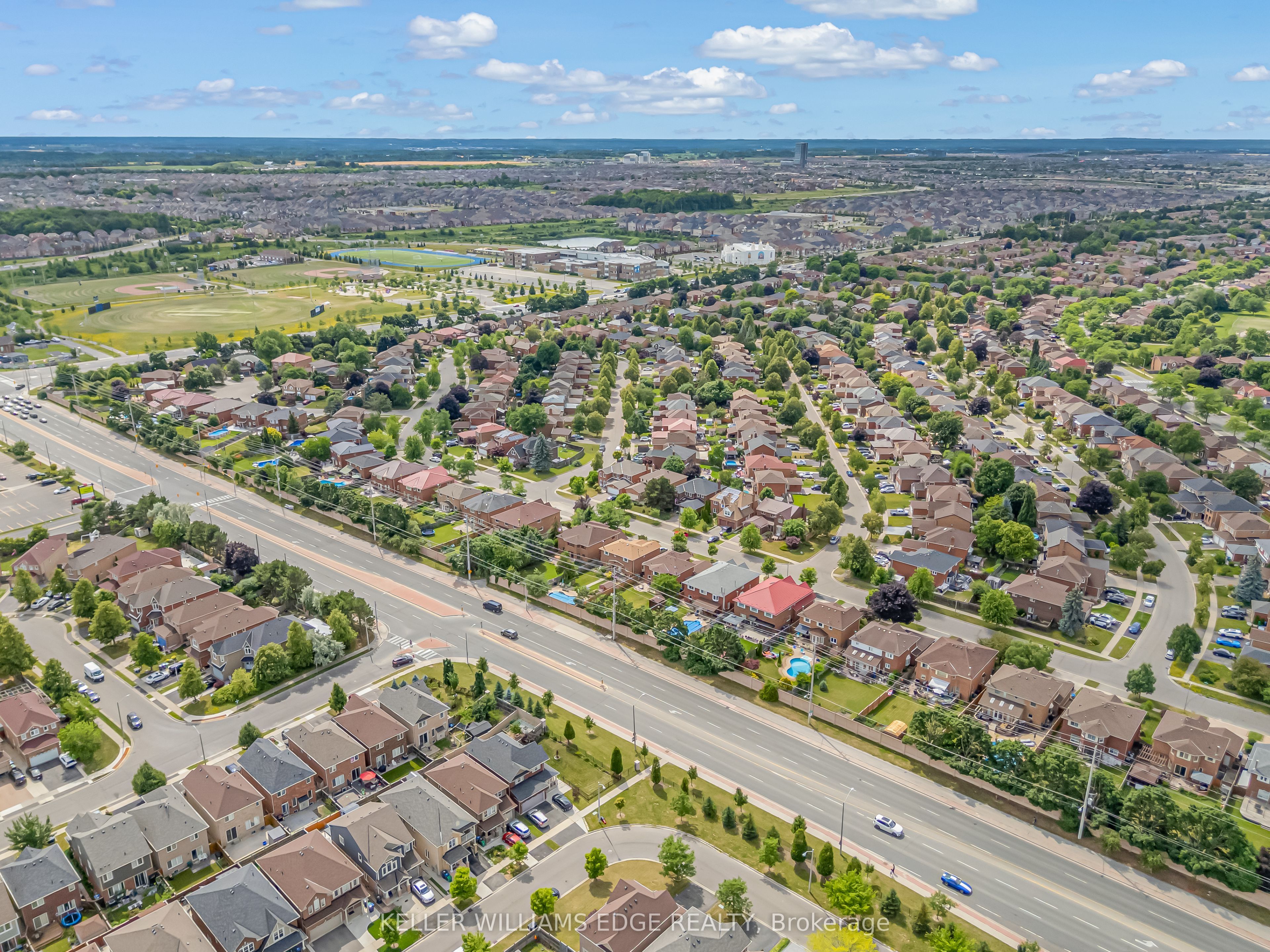 Photo 94 of 51 Corkett Drive, Brampton, Northwood Park — HOMEH