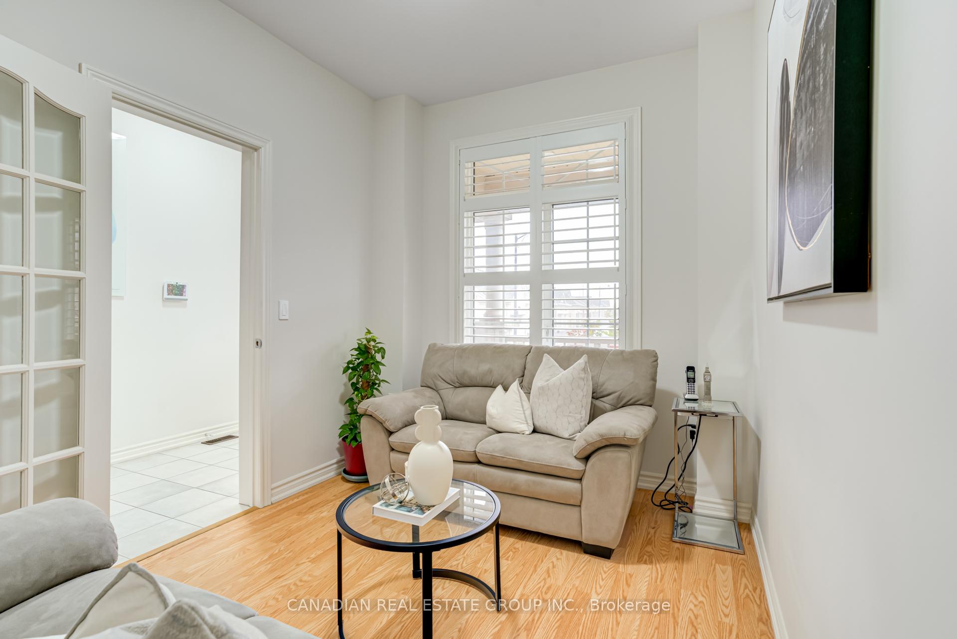 Photo 3 of 1485 Chretien Street, Milton, Ford — HOMEH