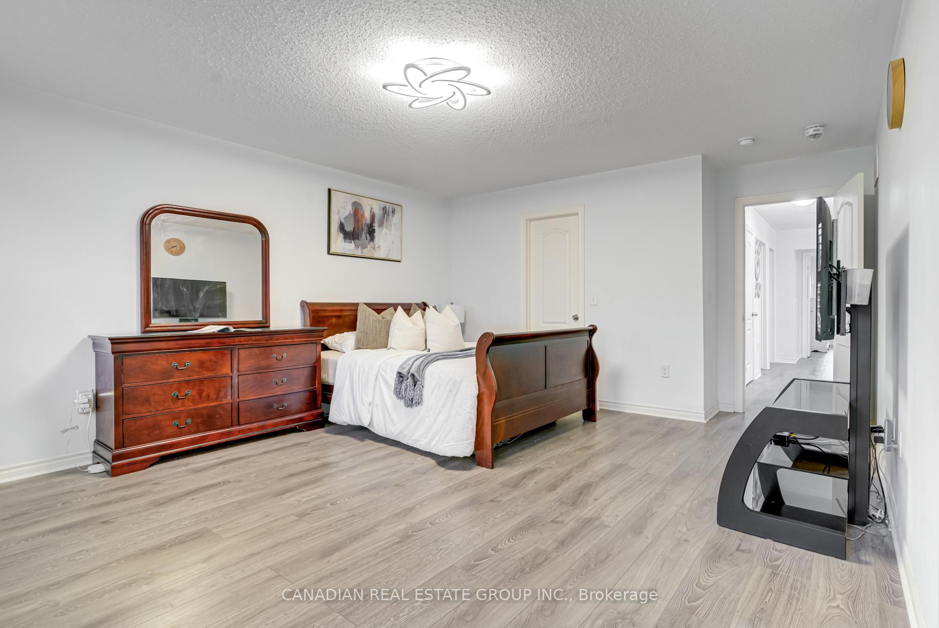Photo 19 of 1485 Chretien Street, Milton, Ford — HOMEH