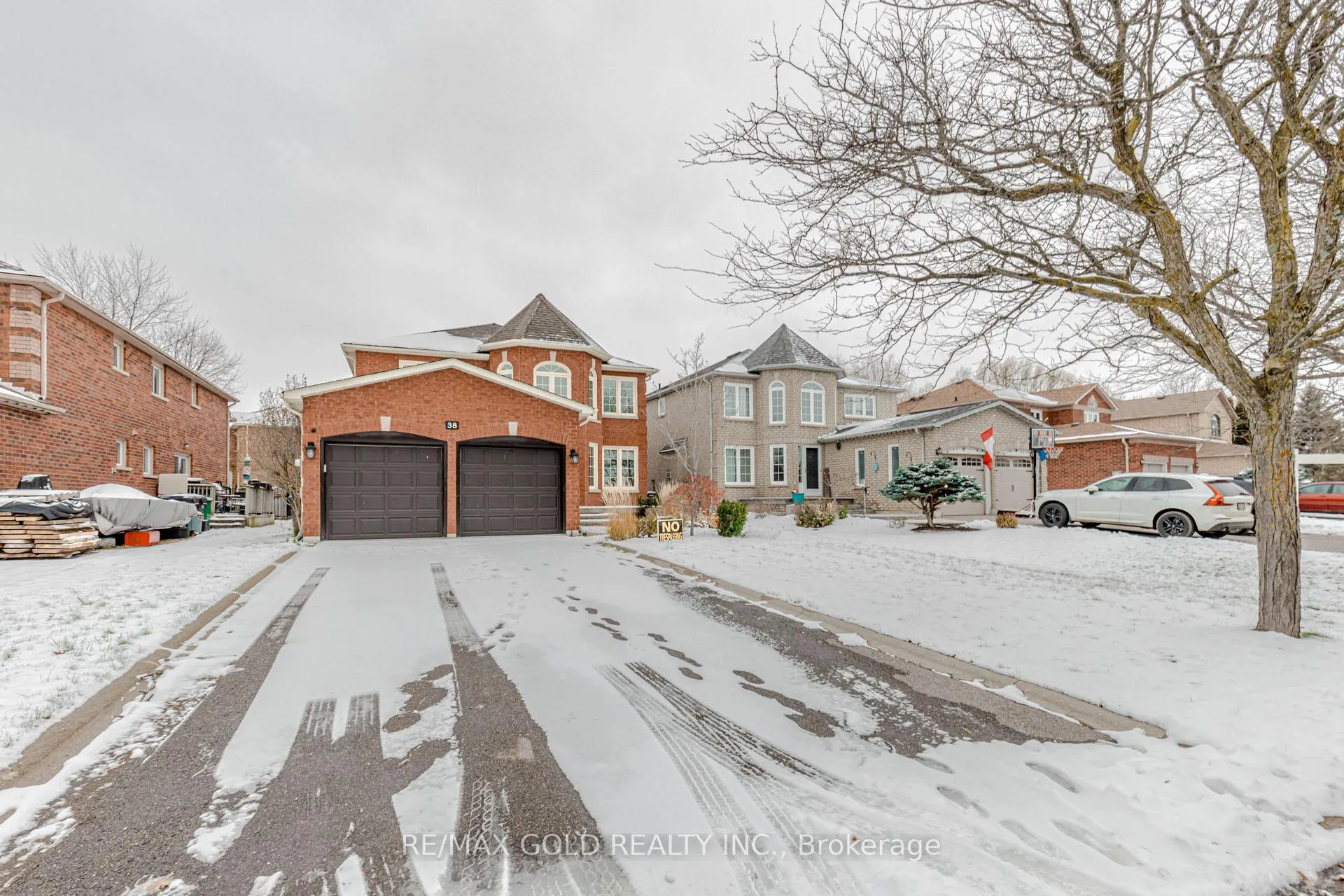 Photo 1 of 38 Esposito Drive, Caledon, Bolton East — HOMEH