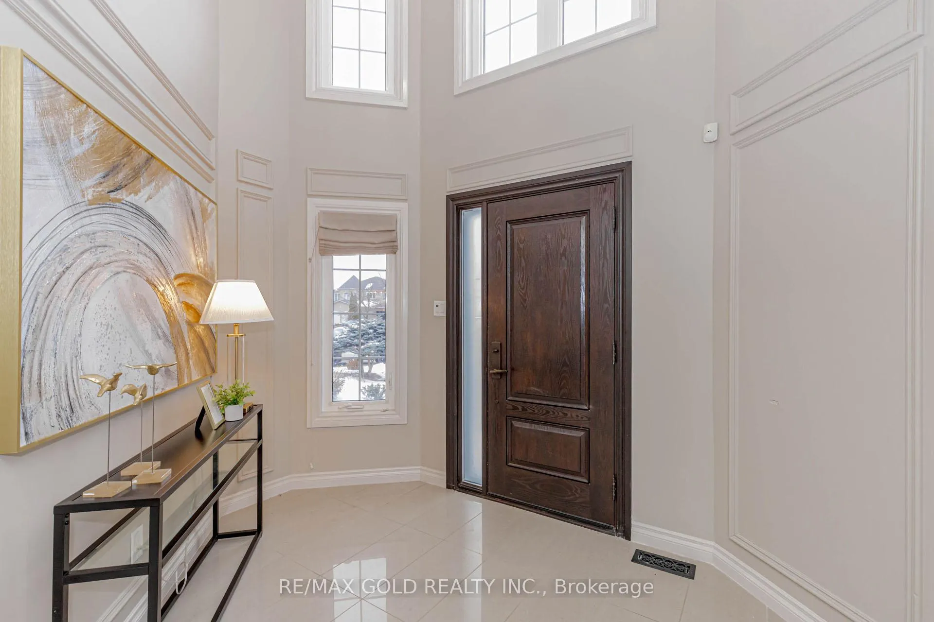 Photo 5 of 38 Esposito Drive, Caledon, Bolton East — HOMEH
