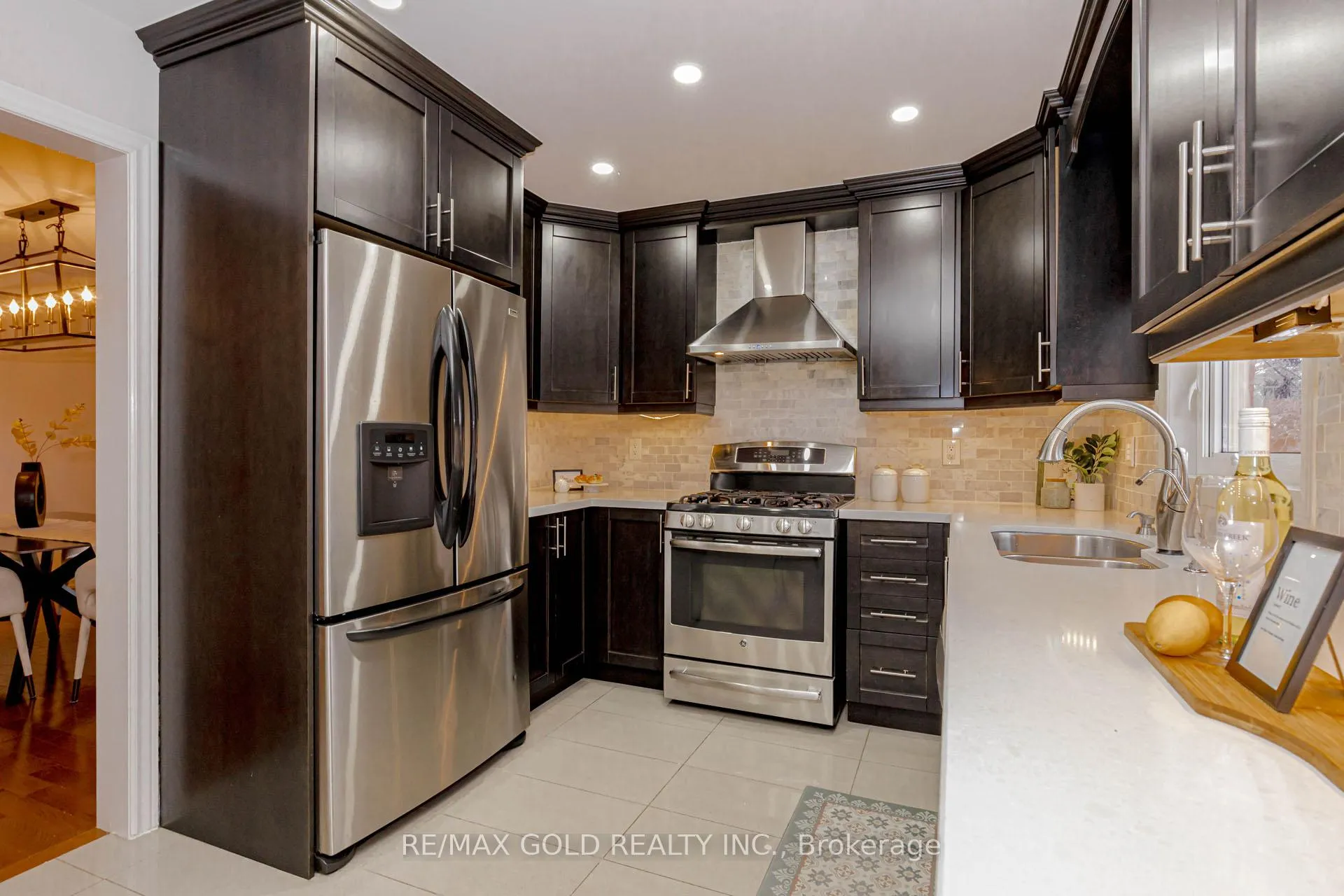 Photo 18 of 38 Esposito Drive, Caledon, Bolton East — HOMEH