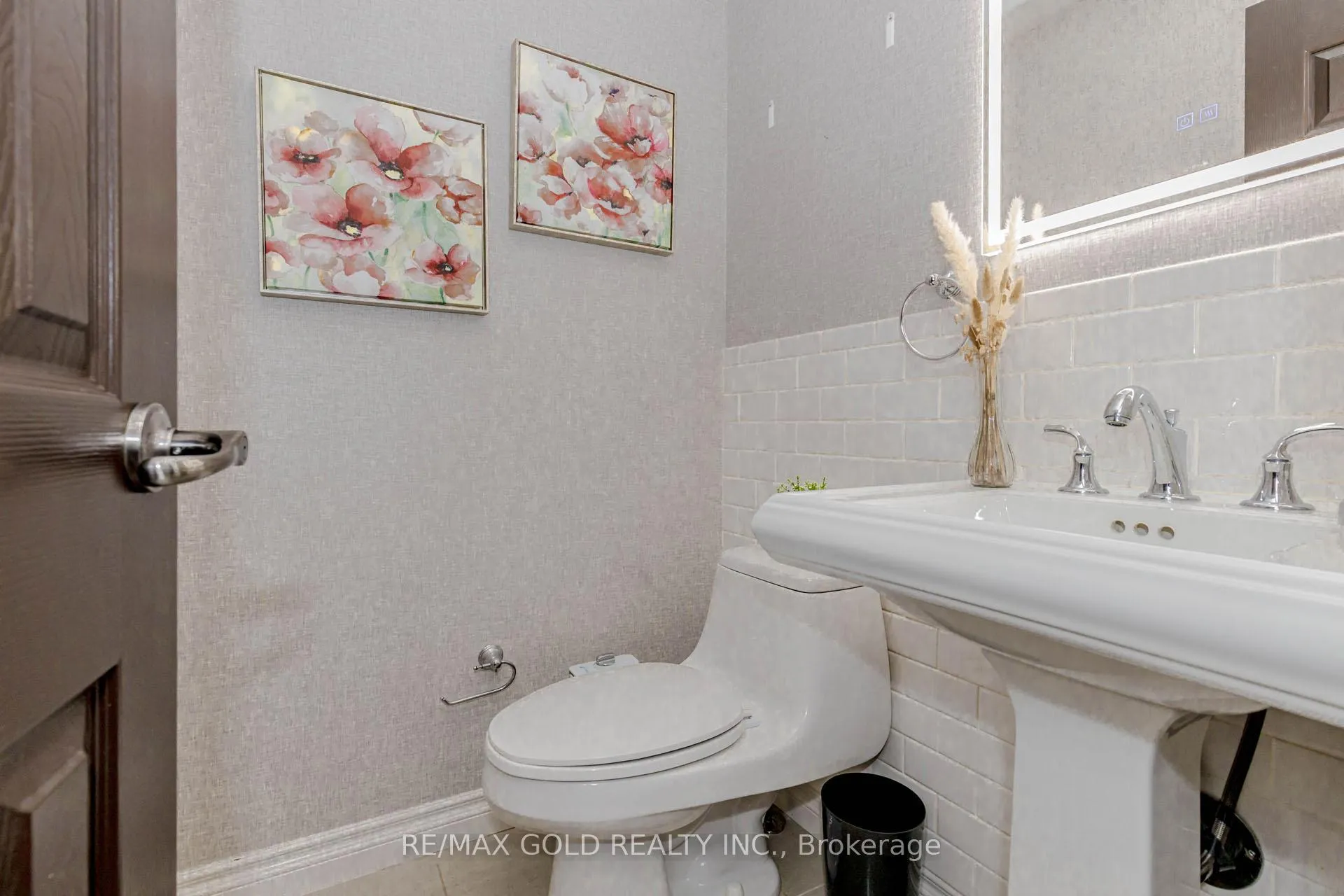 Photo 19 of 38 Esposito Drive, Caledon, Bolton East — HOMEH