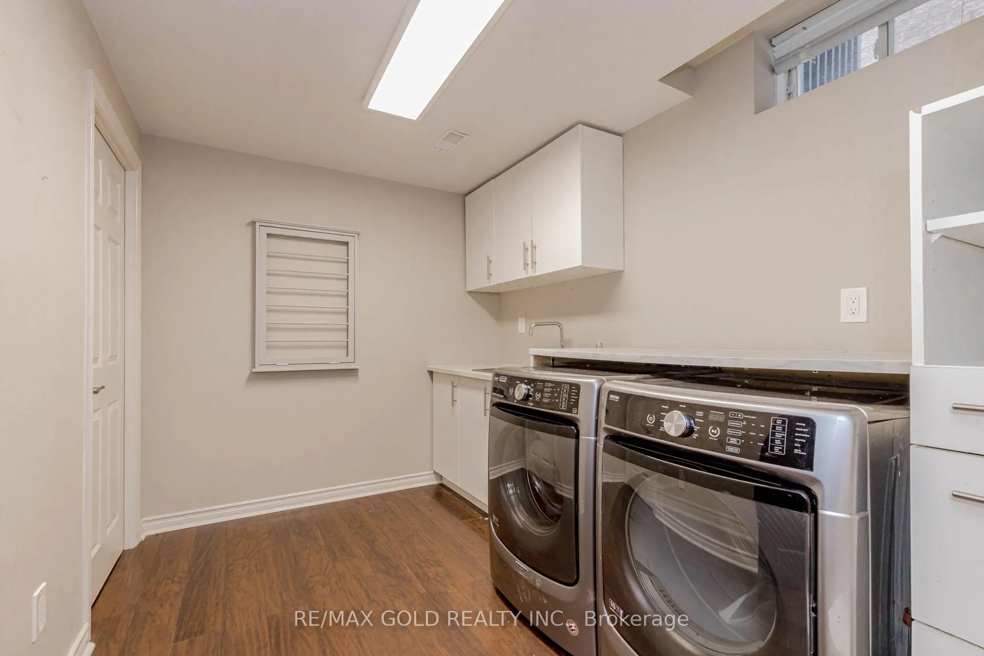 Photo 33 of 38 Esposito Drive, Caledon, Bolton East — HOMEH