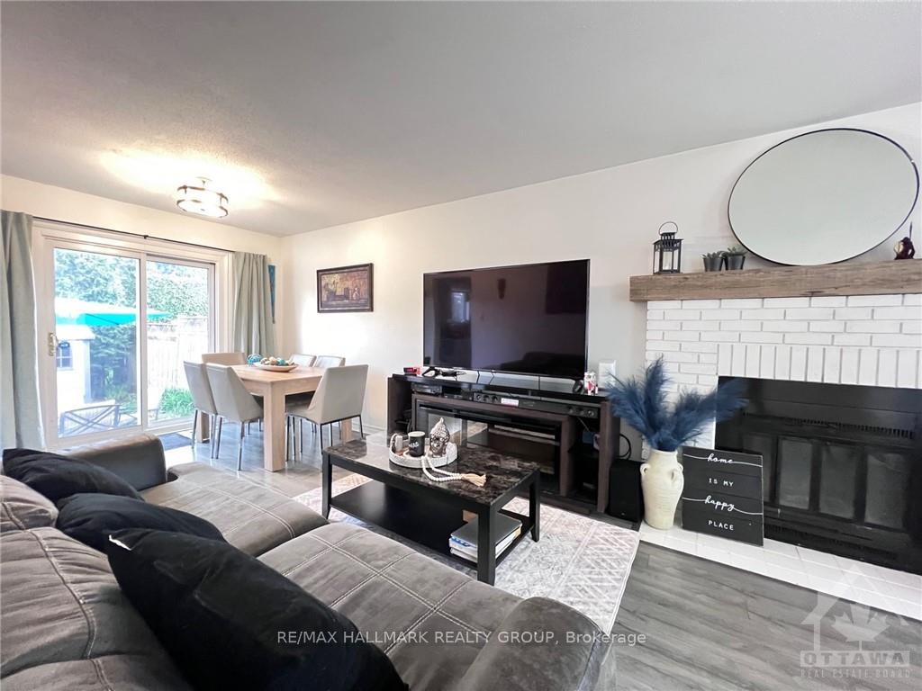 Photo 8 of 40 Stable Way, Ottawa, Kanata - Bridlewood — HOMEH