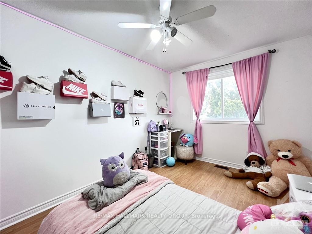 Photo 16 of 40 Stable Way, Ottawa, Kanata - Bridlewood — HOMEH