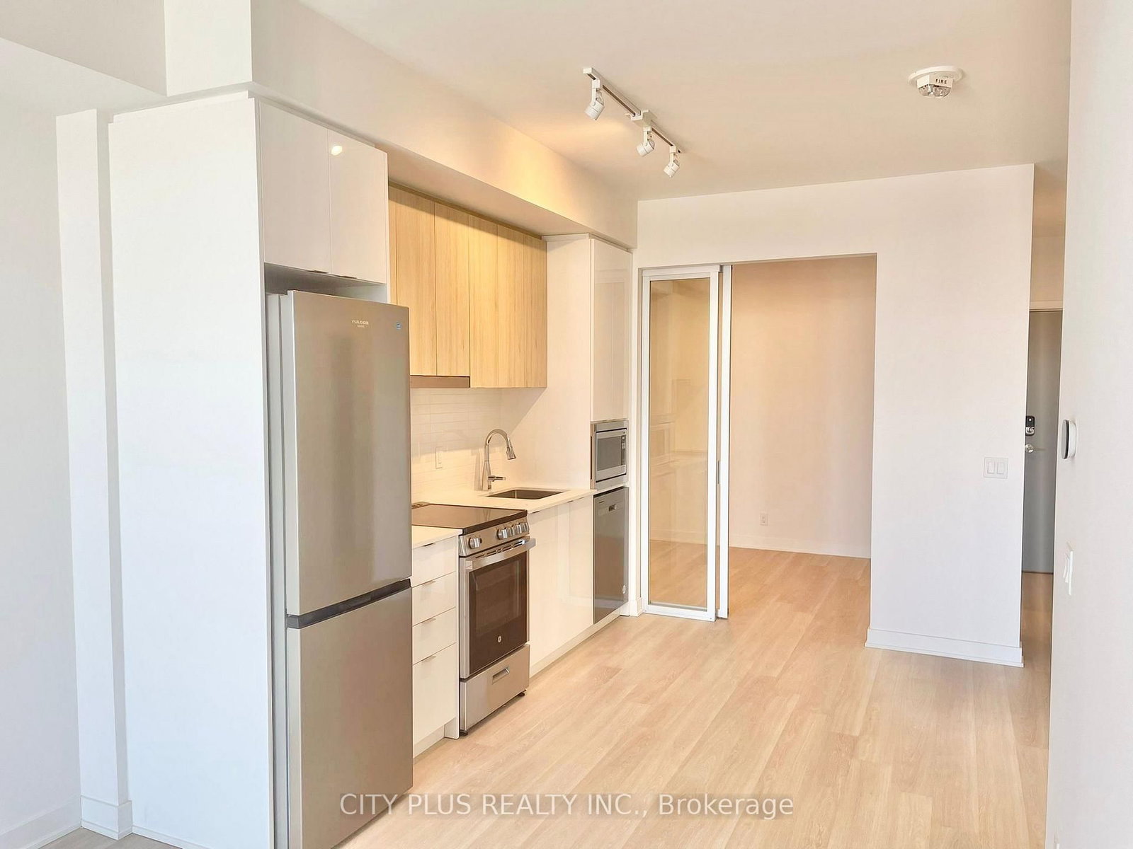 Photo 4 of Unit B-2609, 50 Upper Mall Way, Vaughan, Brownridge — HOMEH