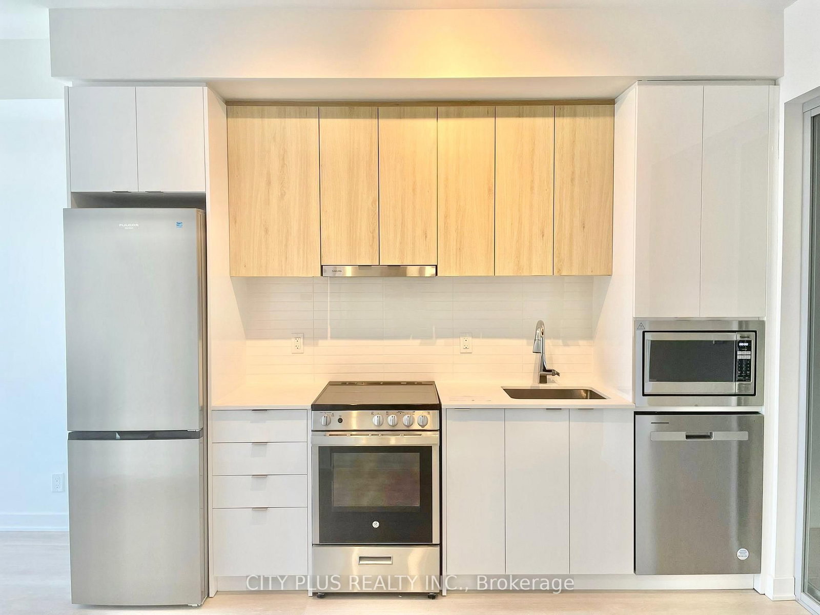 Photo 6 of Unit B-2609, 50 Upper Mall Way, Vaughan, Brownridge — HOMEH