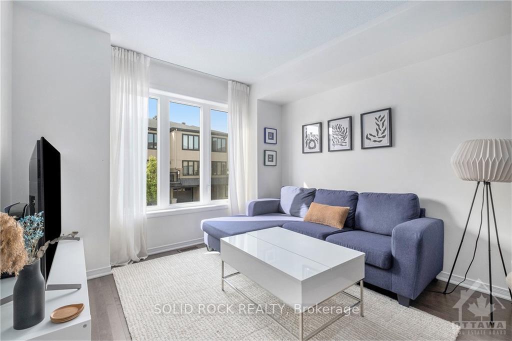 Photo 4 of 804 Element, Ottawa, Kanata - Emerald Meadows/Trailwest — HOMEH