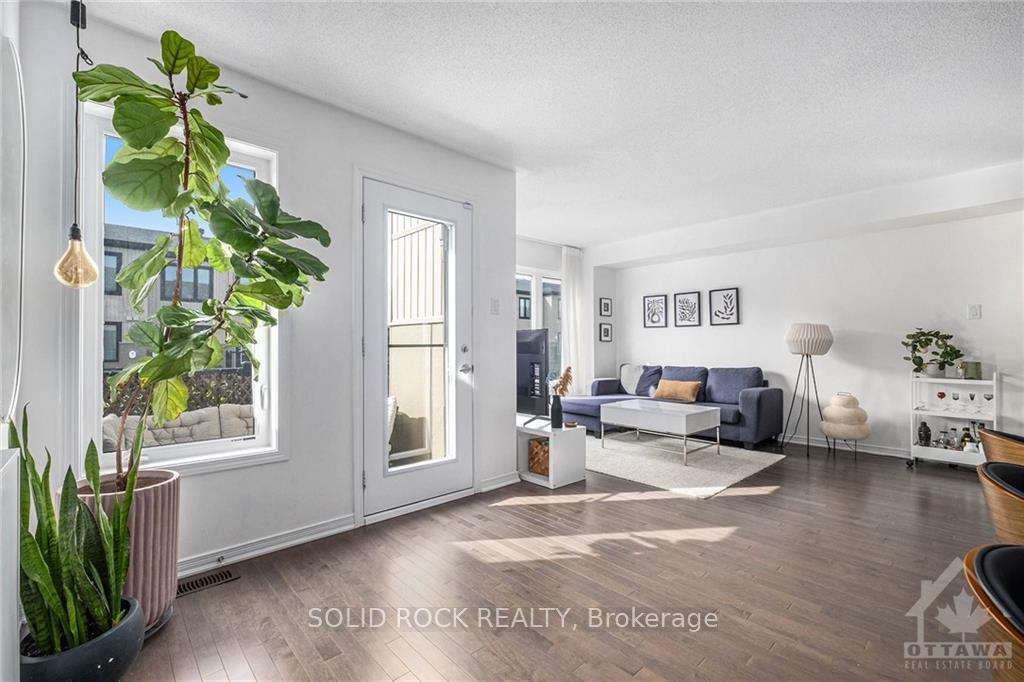 Photo 8 of 804 Element, Ottawa, Kanata - Emerald Meadows/Trailwest — HOMEH