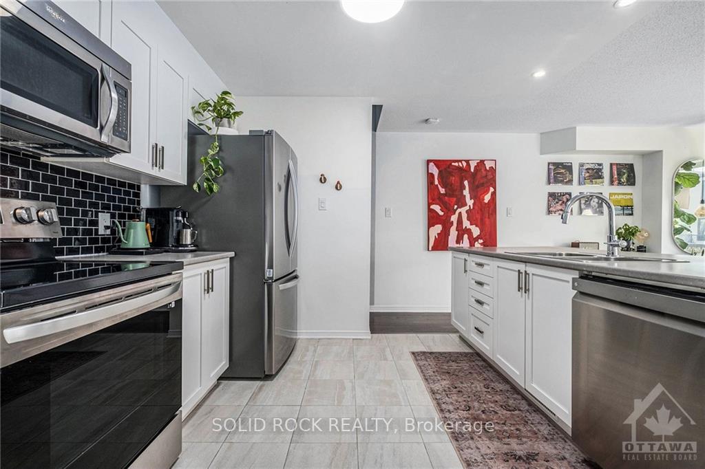 Photo 13 of 804 Element, Ottawa, Kanata - Emerald Meadows/Trailwest — HOMEH