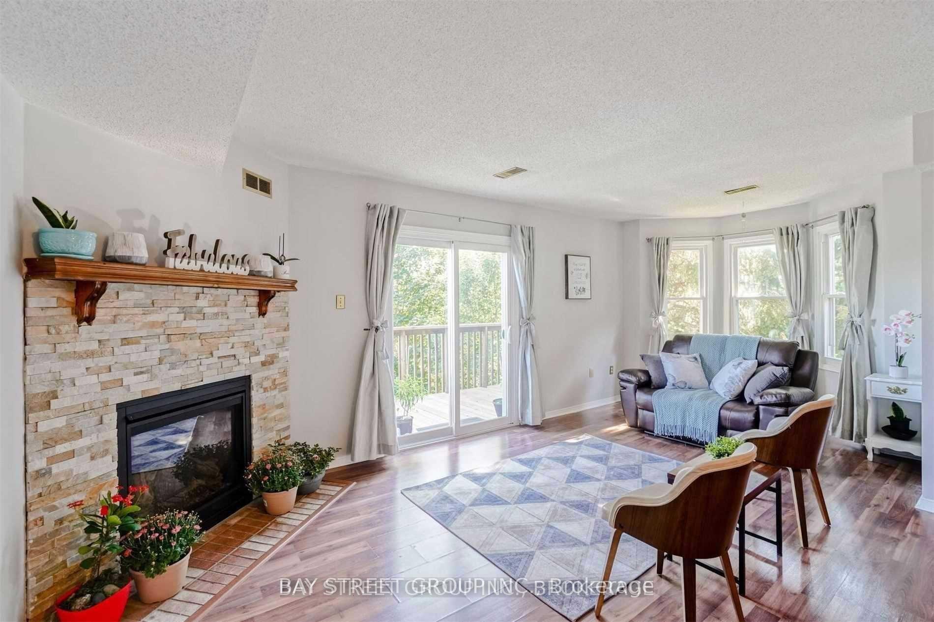 Photo 2 of Unit 43, 119 D'ambrosio Drive, Barrie, Painswick South — HOMEH