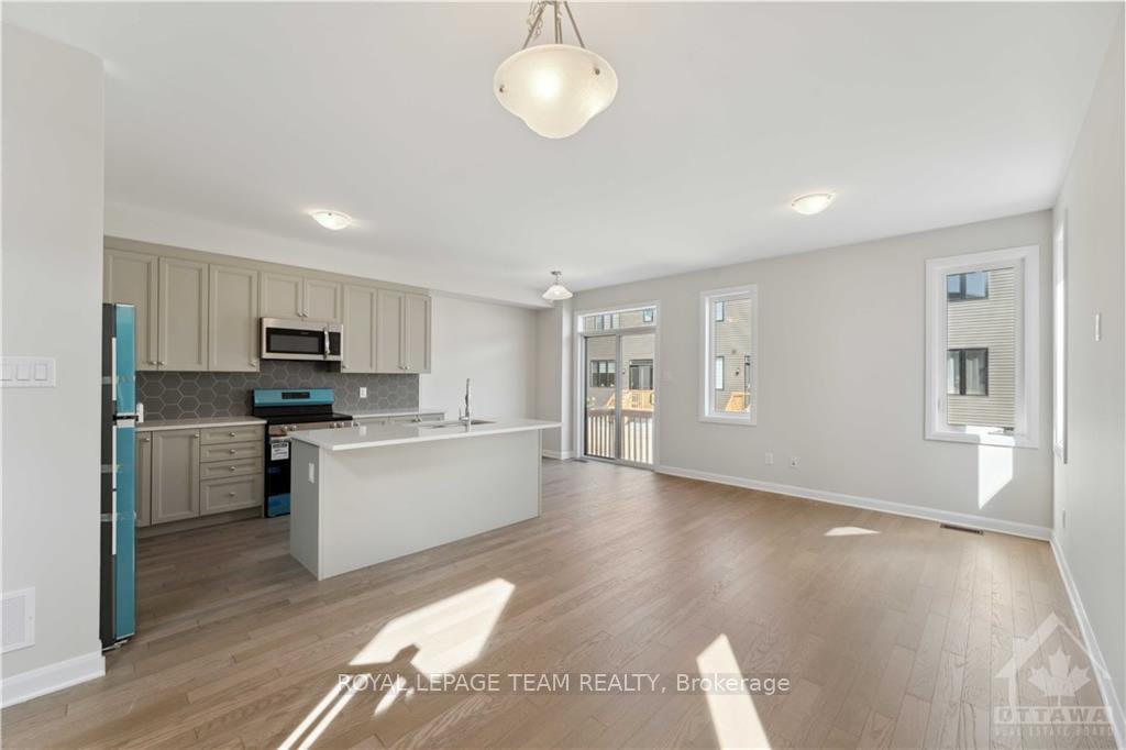 Photo 5 of 68 Osler Street, Ottawa, Kanata - Morgan's Grant/South March — HOMEH