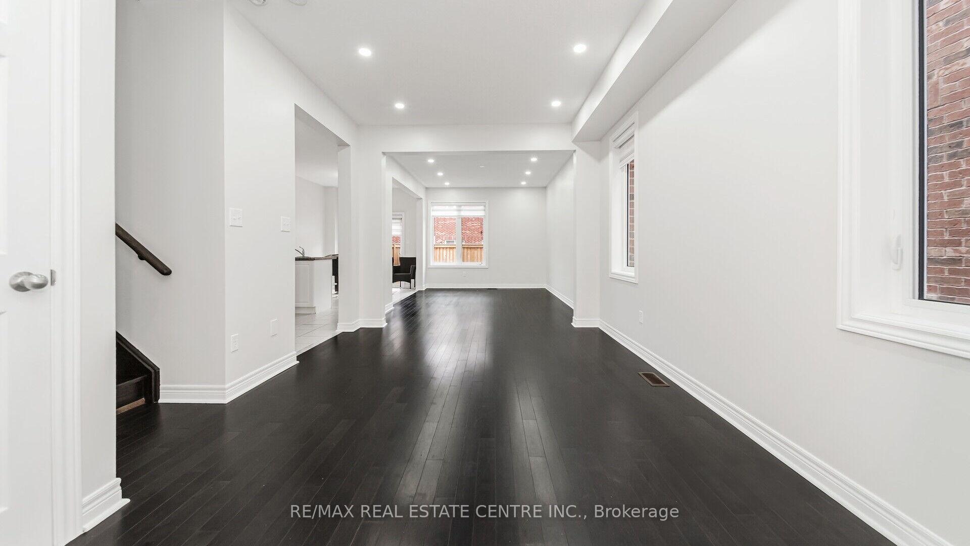 Photo 12 of 510 Downes Jackson Heights, Milton, Harrison — HOMEH