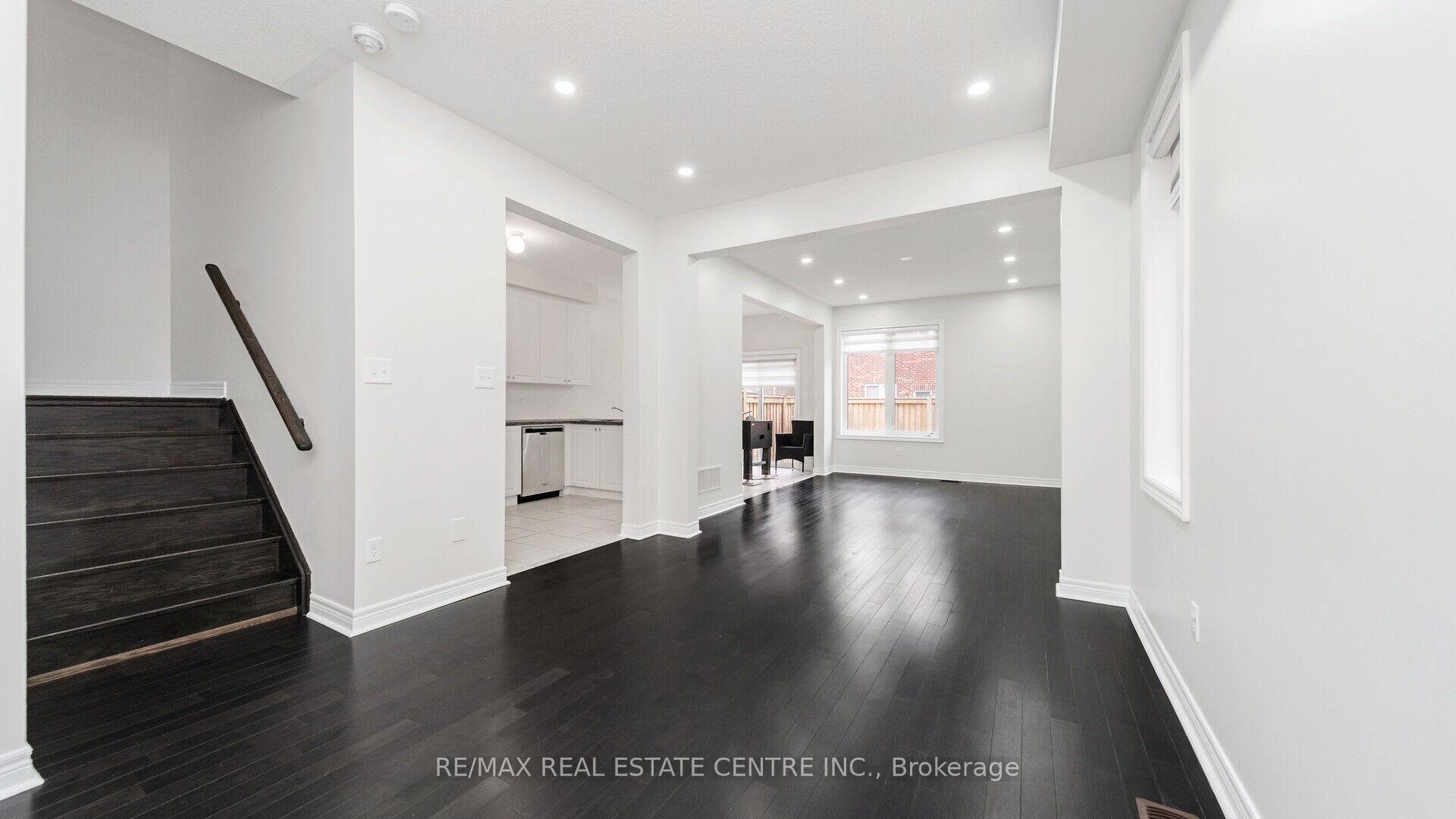 Photo 13 of 510 Downes Jackson Heights, Milton, Harrison — HOMEH