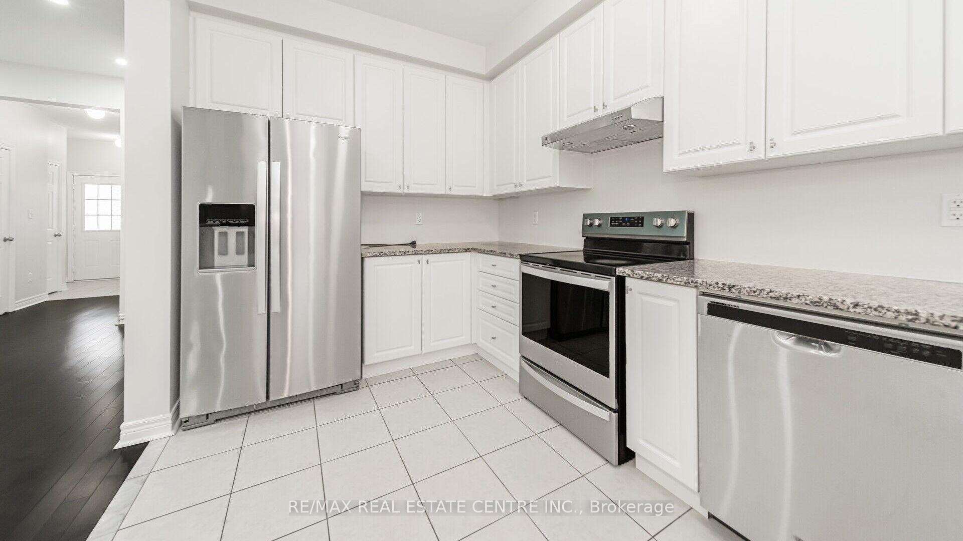 Photo 16 of 510 Downes Jackson Heights, Milton, Harrison — HOMEH