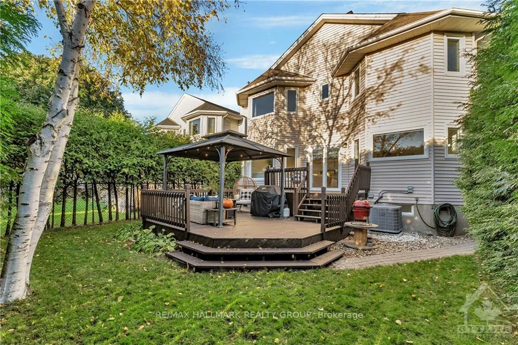 Photo 8 of 75 Saddlehorn Crescent, Ottawa, Kanata - Bridlewood — HOMEH