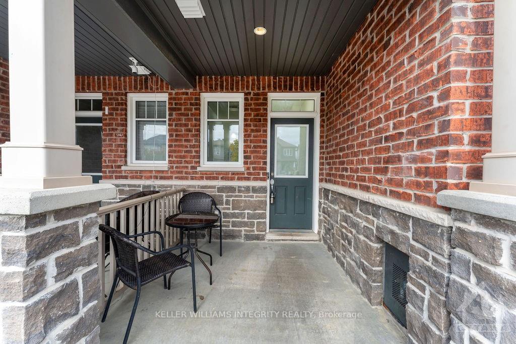 Photo 2 of 111 Westphalian Avenue, Ottawa, Kanata - Emerald Meadows/Trailwest — HOMEH