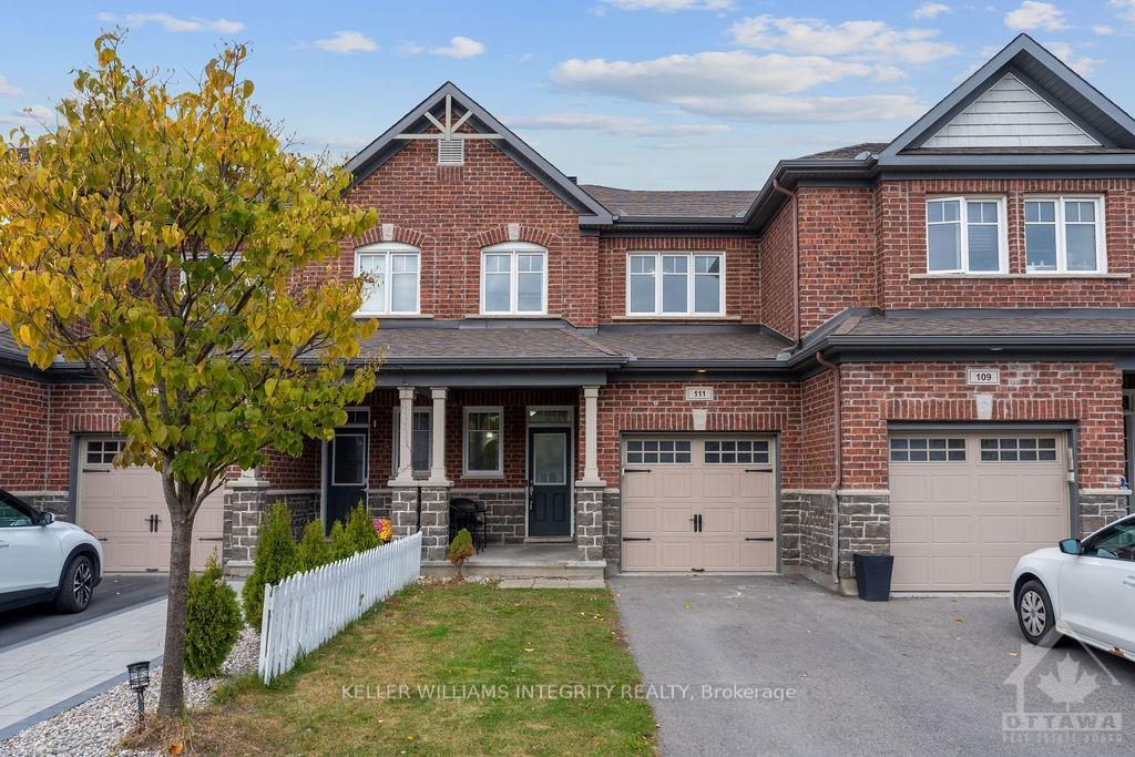 Photo 3 of 111 Westphalian Avenue, Ottawa, Kanata - Emerald Meadows/Trailwest — HOMEH
