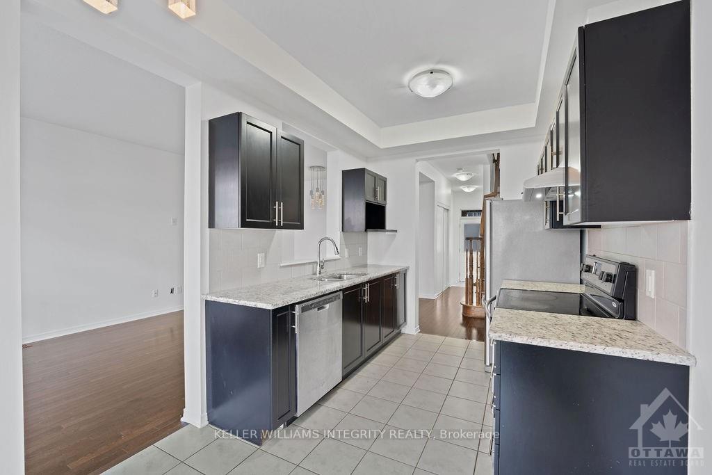 Photo 12 of 111 Westphalian Avenue, Ottawa, Kanata - Emerald Meadows/Trailwest — HOMEH