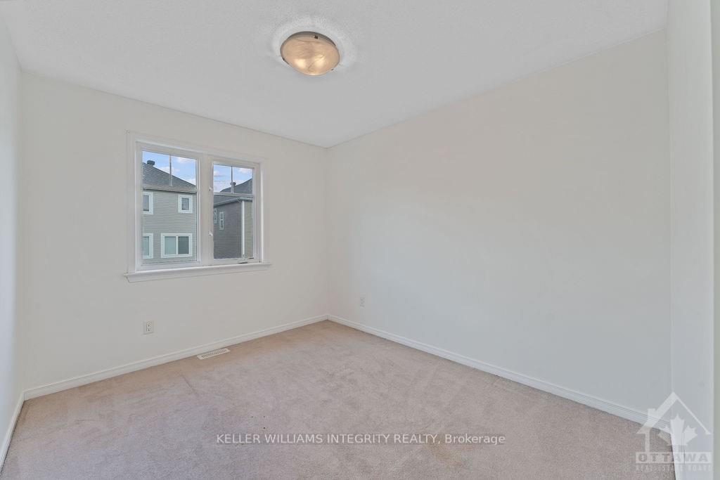 Photo 24 of 111 Westphalian Avenue, Ottawa, Kanata - Emerald Meadows/Trailwest — HOMEH