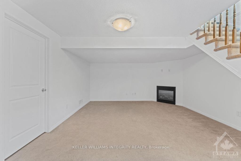 Photo 27 of 111 Westphalian Avenue, Ottawa, Kanata - Emerald Meadows/Trailwest — HOMEH