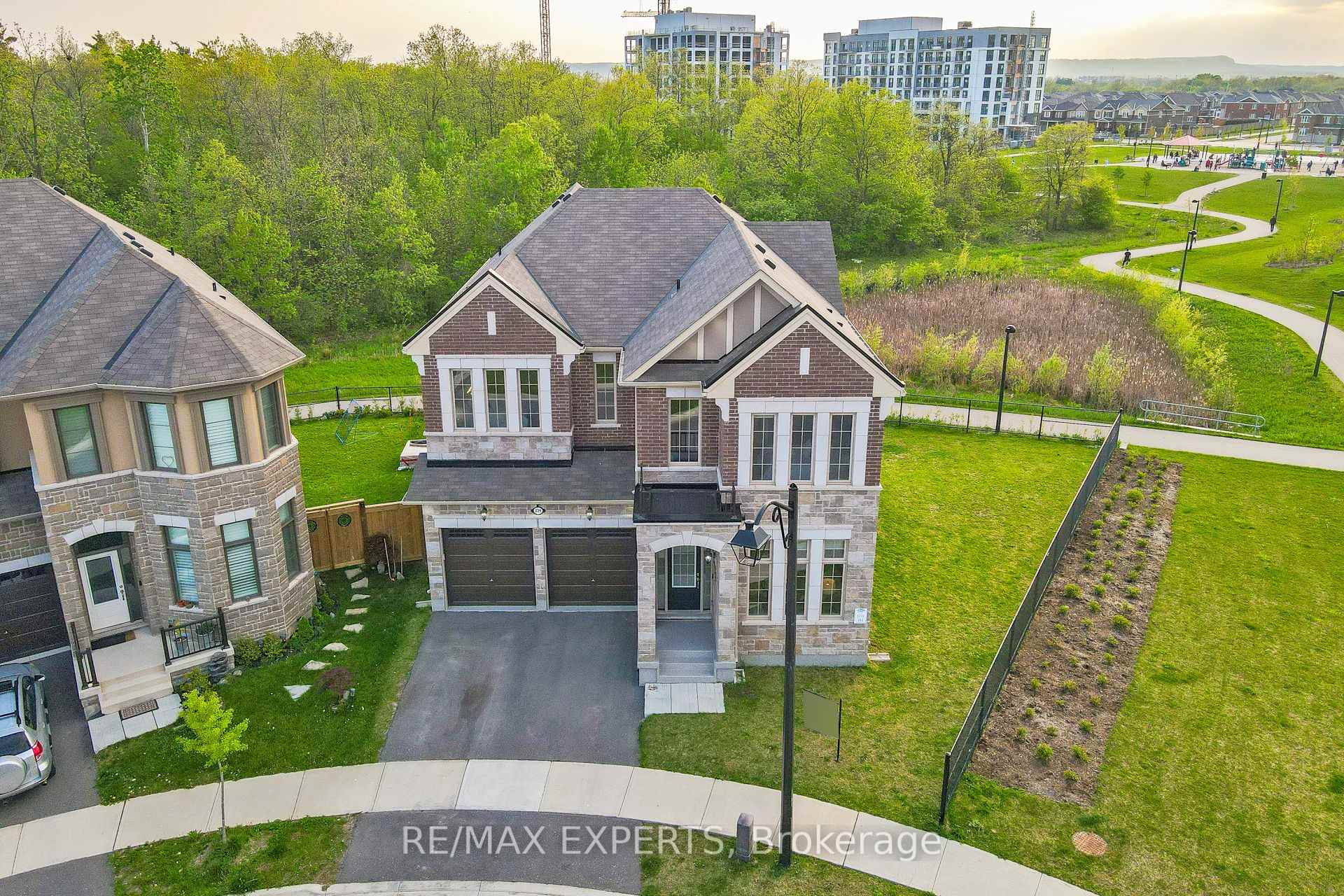 Photo 1 of 829 Magnolia Terrace, Milton, Cobban — HOMEH