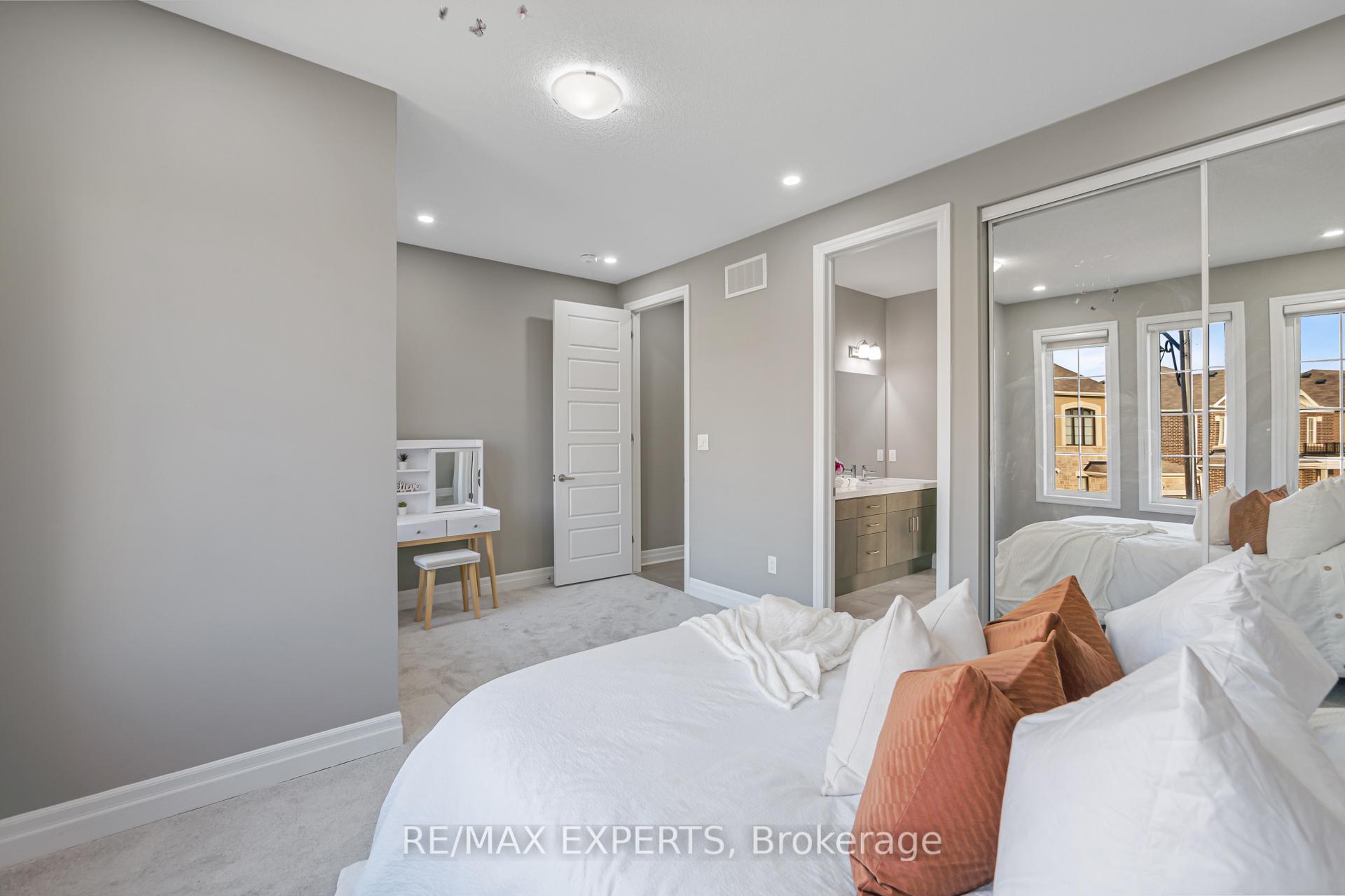 Photo 34 of 829 Magnolia Terrace, Milton, Cobban — HOMEH