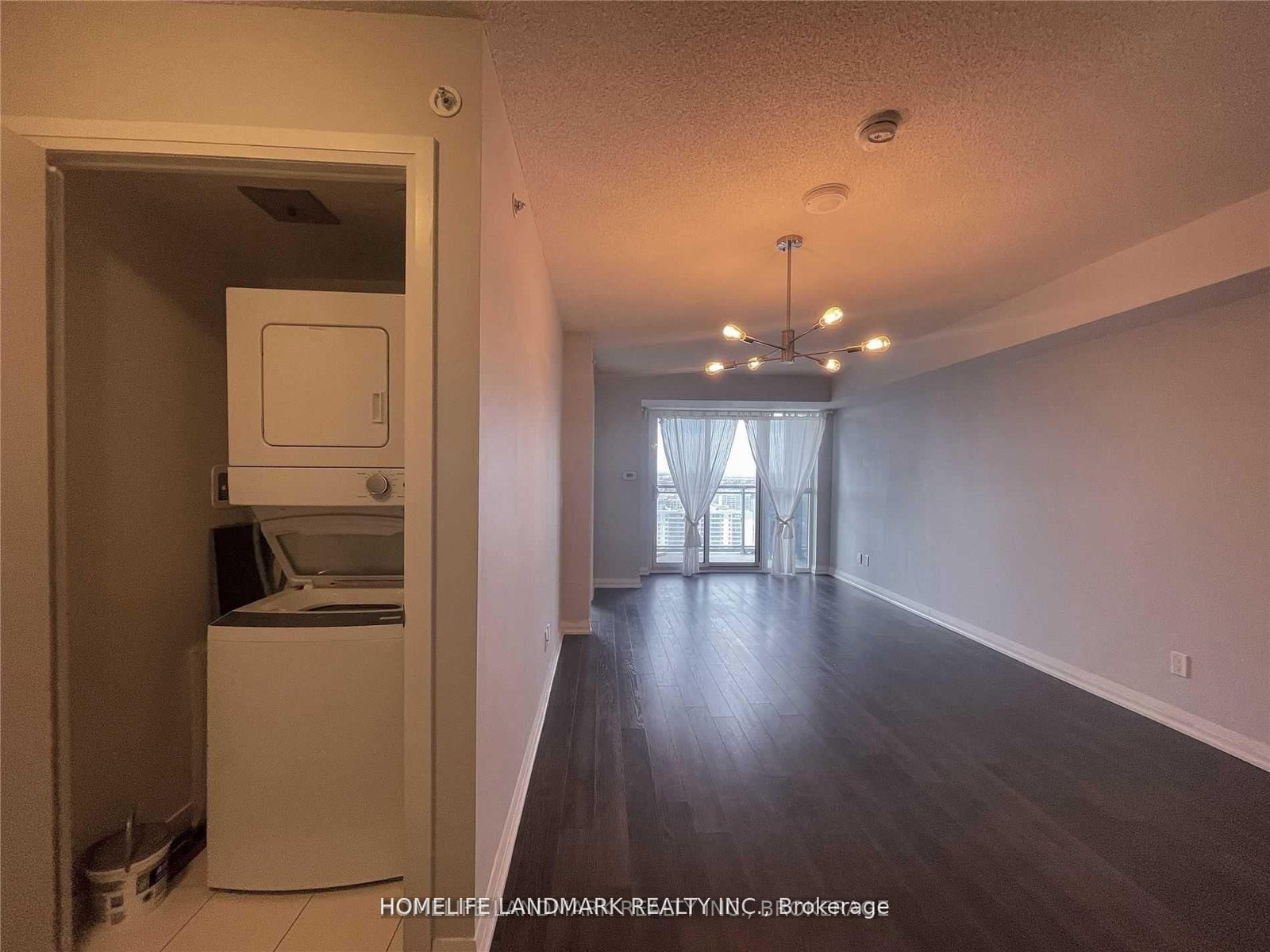 Photo 8 of Unit 2406, 30 Meadowglen Pl, Scarborough, Woburn — HOMEH