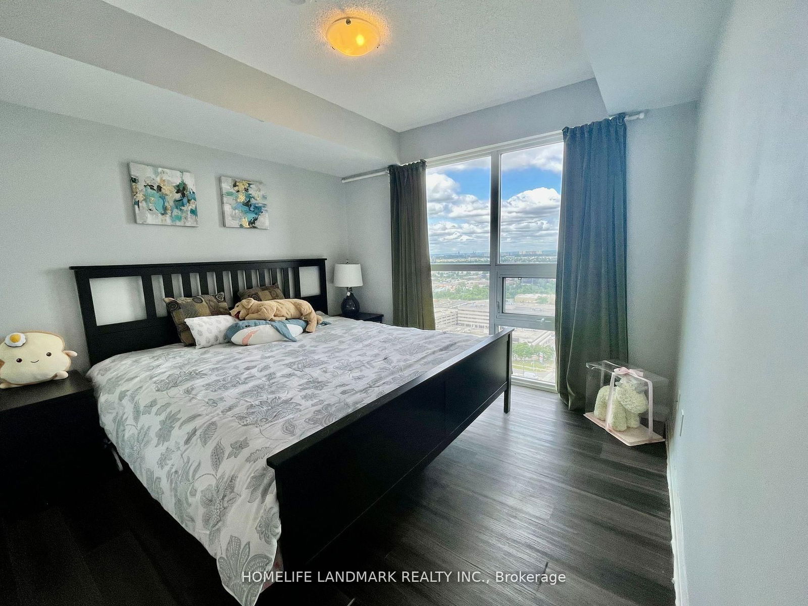 Photo 3 of Unit 2406, 30 Meadowglen Pl, Scarborough, Woburn — HOMEH