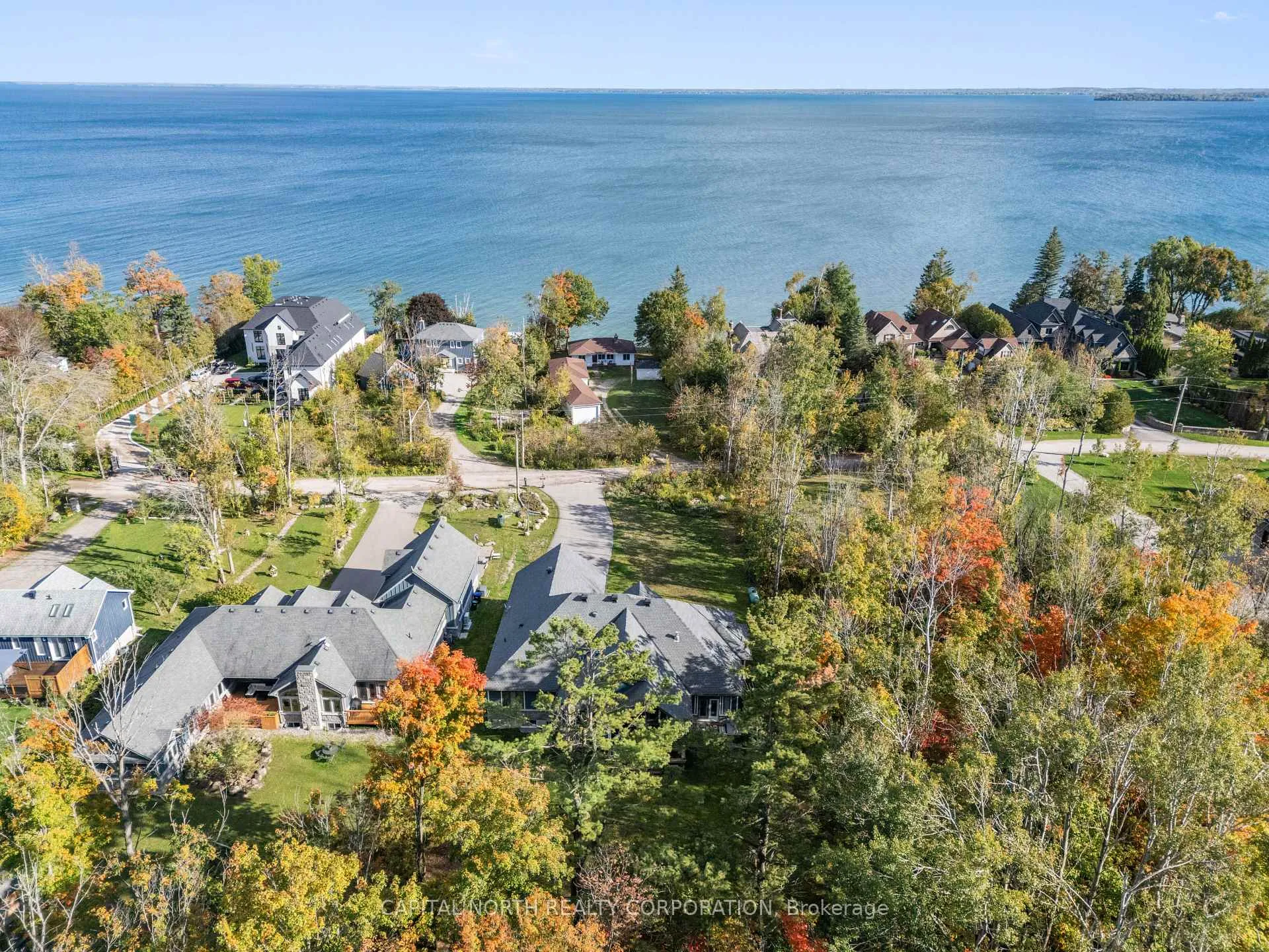 Photo 2 of 3496 Crescent Harbour Road, Innisfil, Rural Innisfil — HOMEH