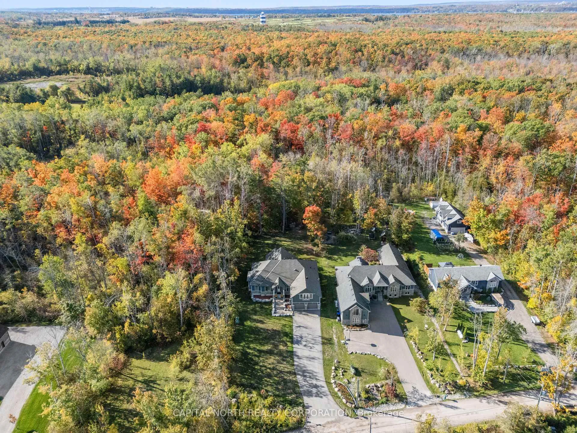 Photo 4 of 3496 Crescent Harbour Road, Innisfil, Rural Innisfil — HOMEH