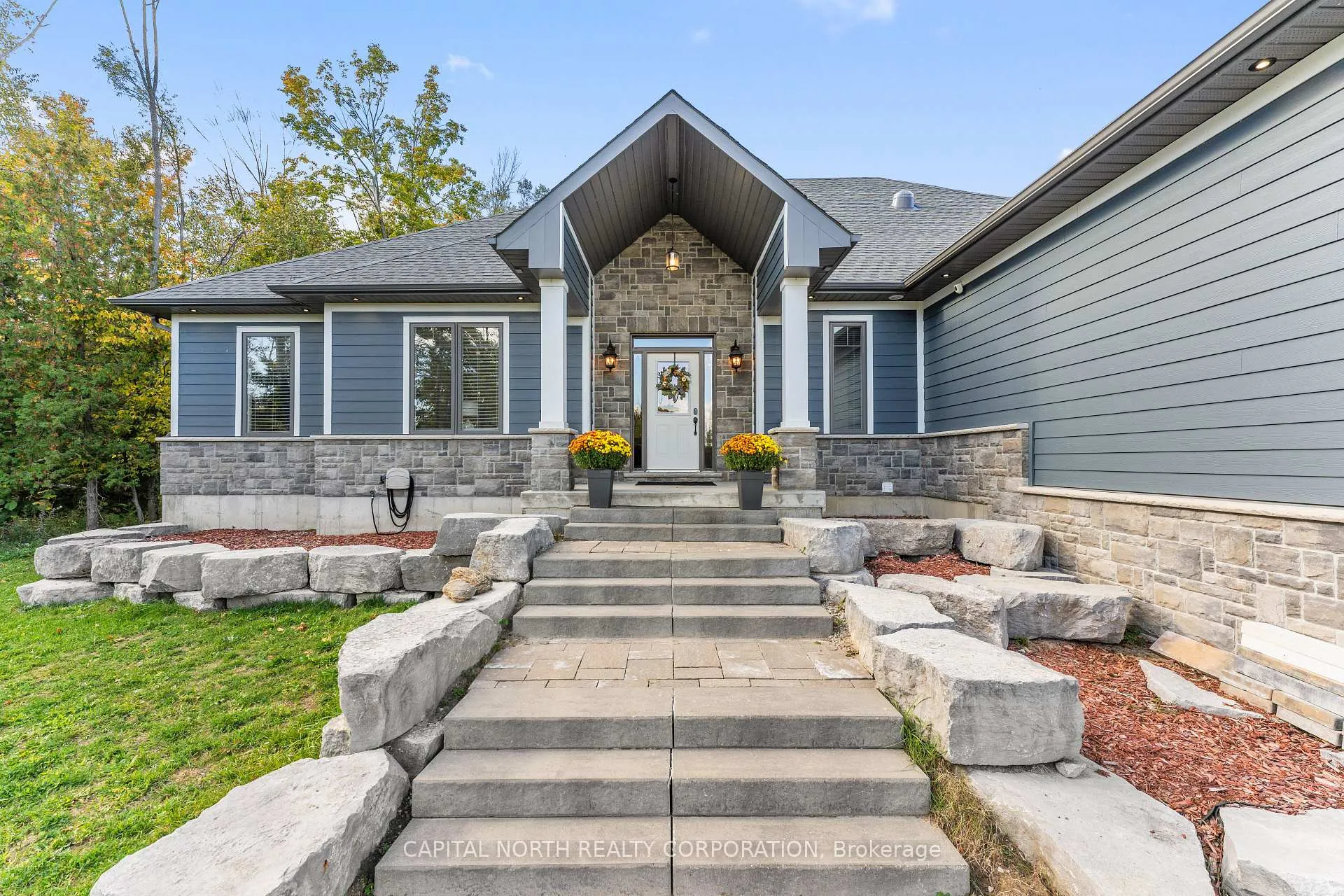 Photo 5 of 3496 Crescent Harbour Road, Innisfil, Rural Innisfil — HOMEH
