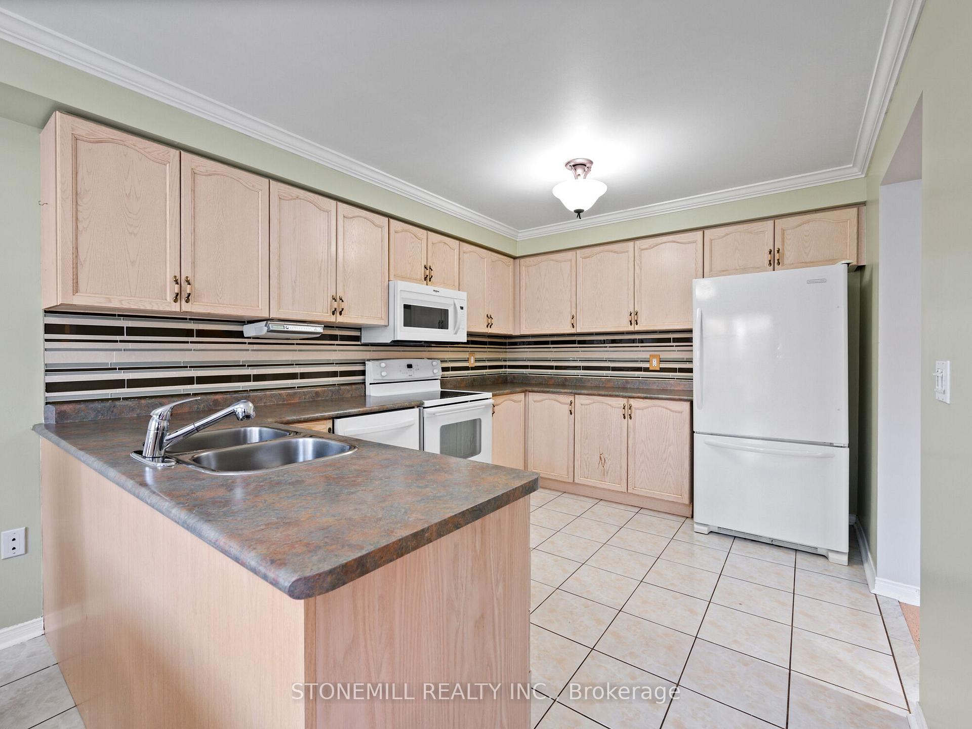 Photo 14 of 34 Babcock Crescent, Milton, Dempsey — HOMEH